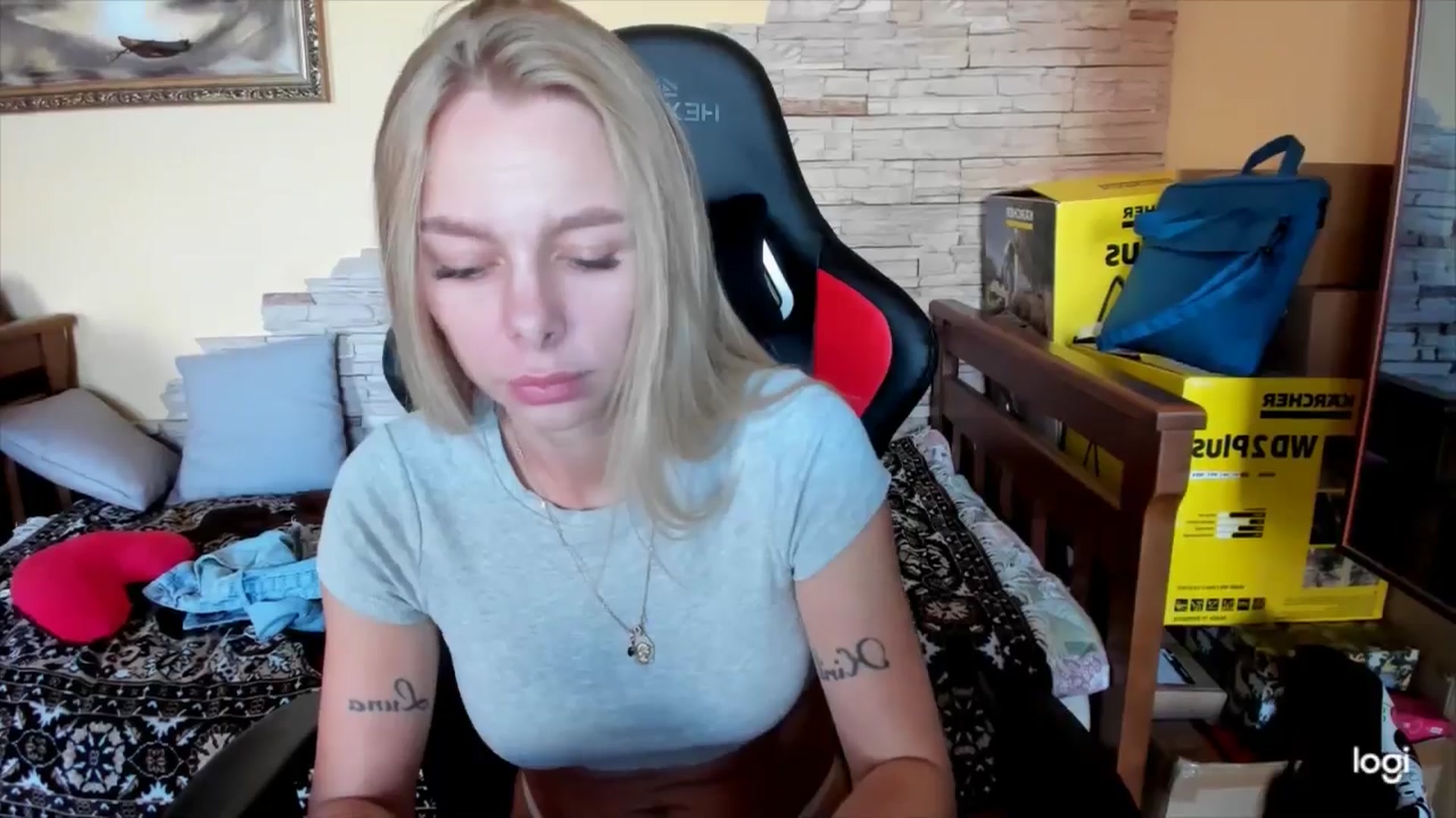 Gallery image thumbnail from YourPupsik's myfreecams stream on, 09/24/2024, 12:27 image 14 of 20