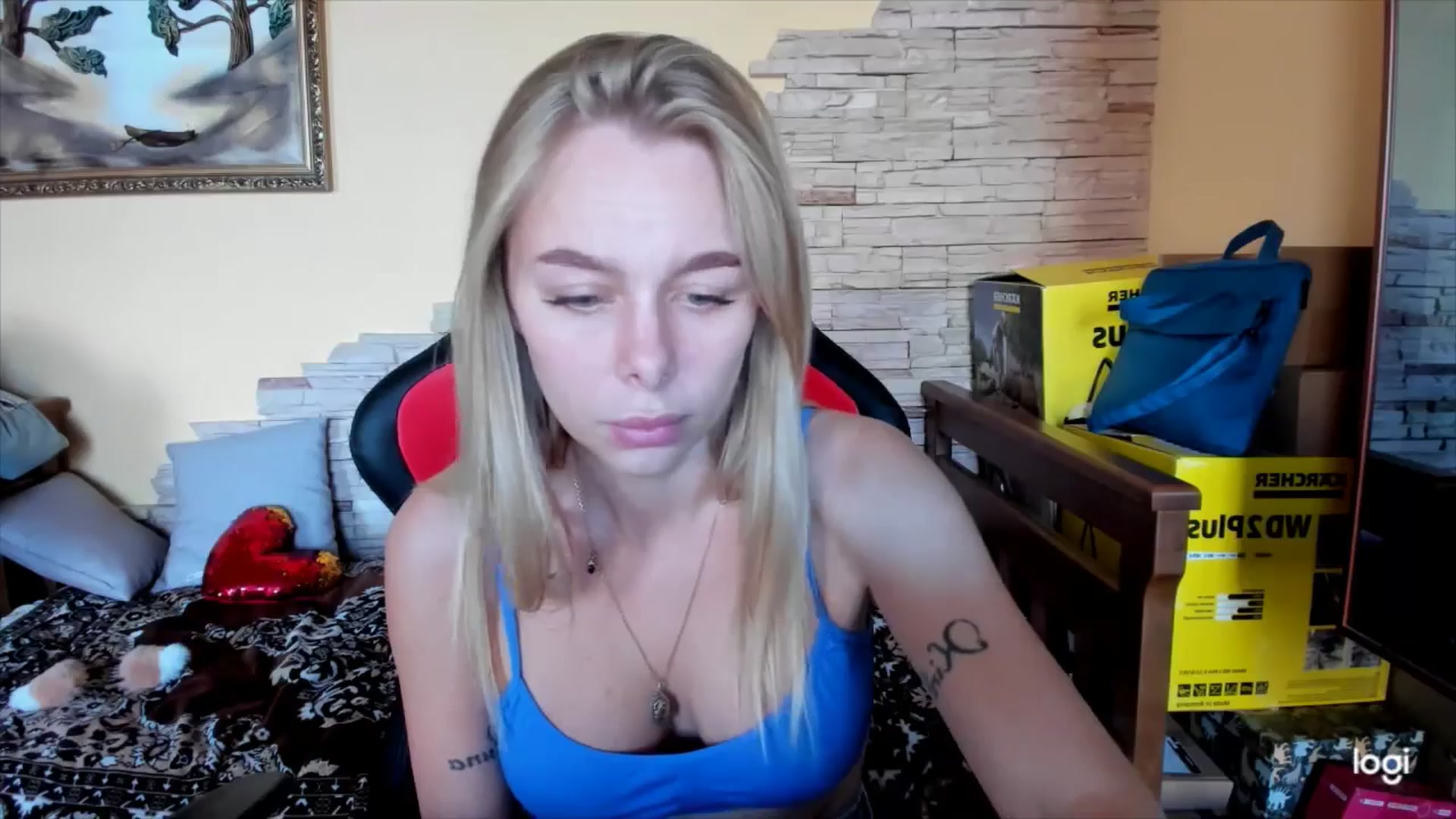 Gallery image thumbnail from YourPupsik's myfreecams stream on, 09/25/2024, 08:21 image 17 of 20