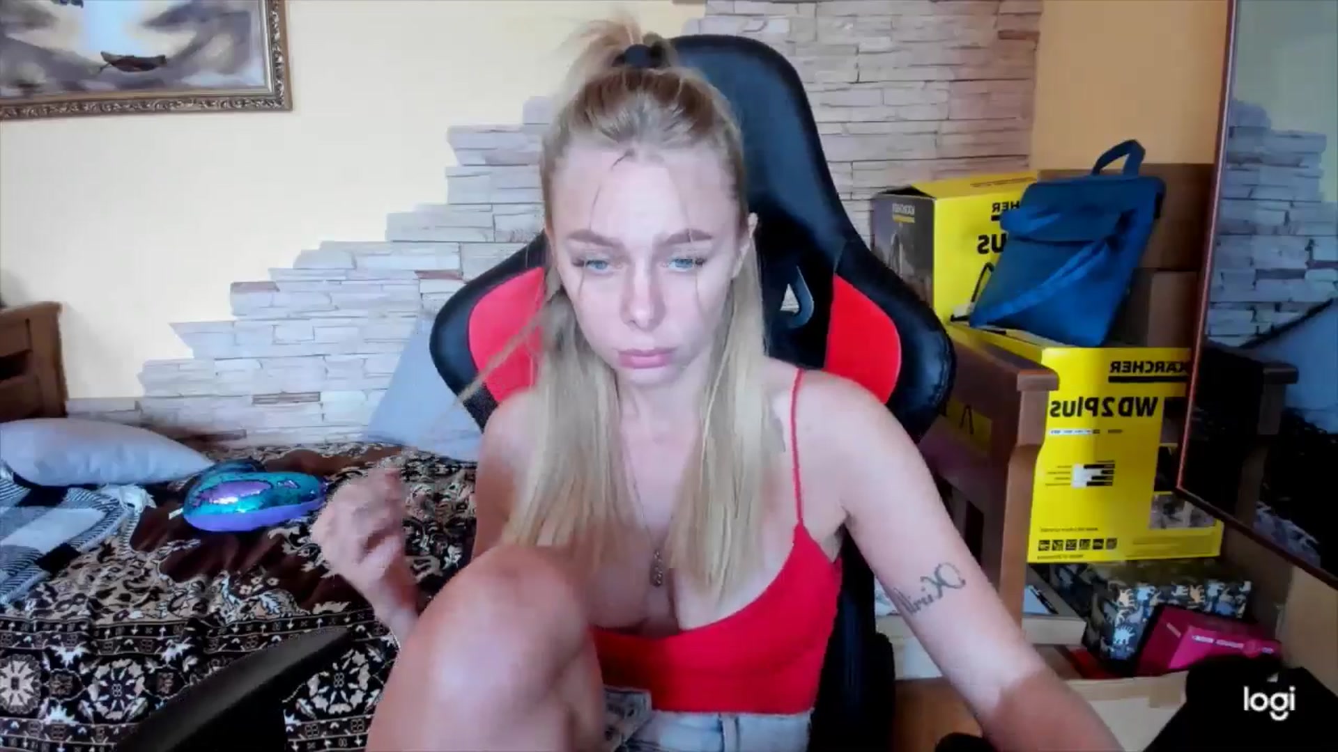 Gallery image thumbnail from YourPupsik's myfreecams stream on, 09/26/2024, 09:10 image 19 of 20