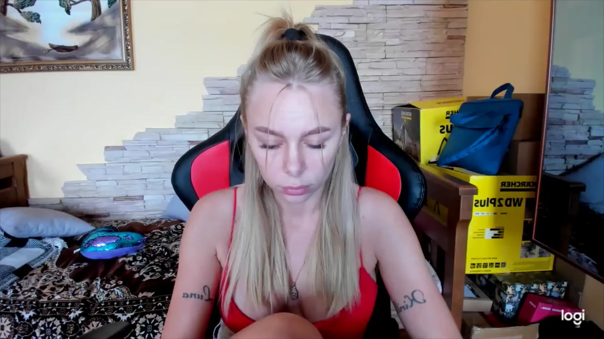 Gallery image thumbnail from YourPupsik's myfreecams stream on, 09/26/2024, 09:10 image 16 of 20