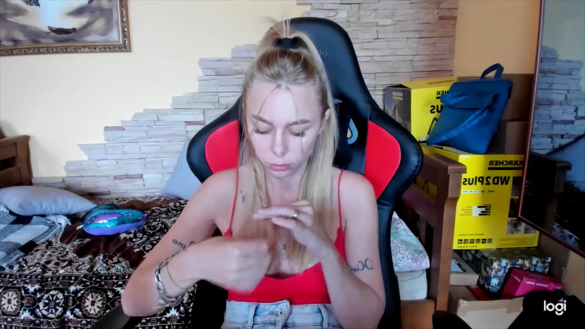 Gallery image thumbnail from YourPupsik's myfreecams stream on, 09/26/2024, 09:50 image 17 of 20