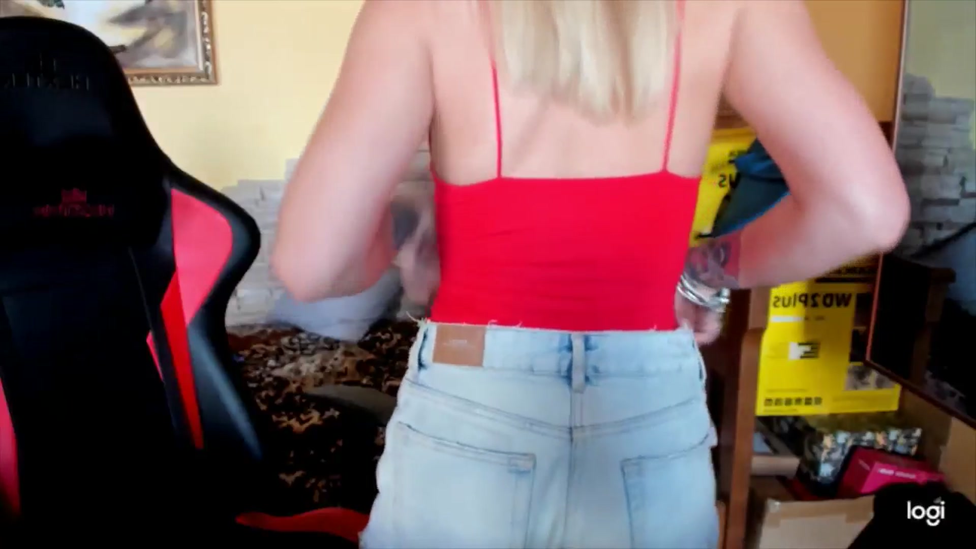 Gallery image thumbnail from YourPupsik's myfreecams stream on, 09/26/2024, 11:03 image 13 of 20