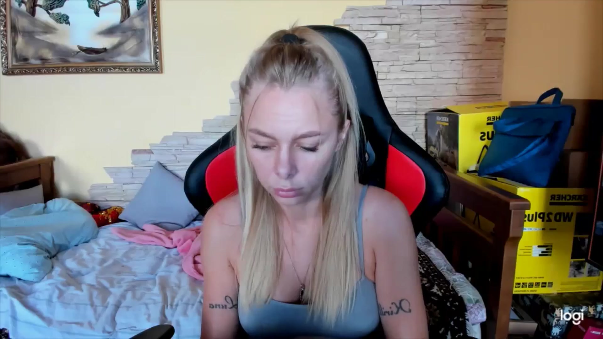 Gallery image thumbnail from YourPupsik's myfreecams stream on, 09/27/2024, 10:02 image 3 of 20