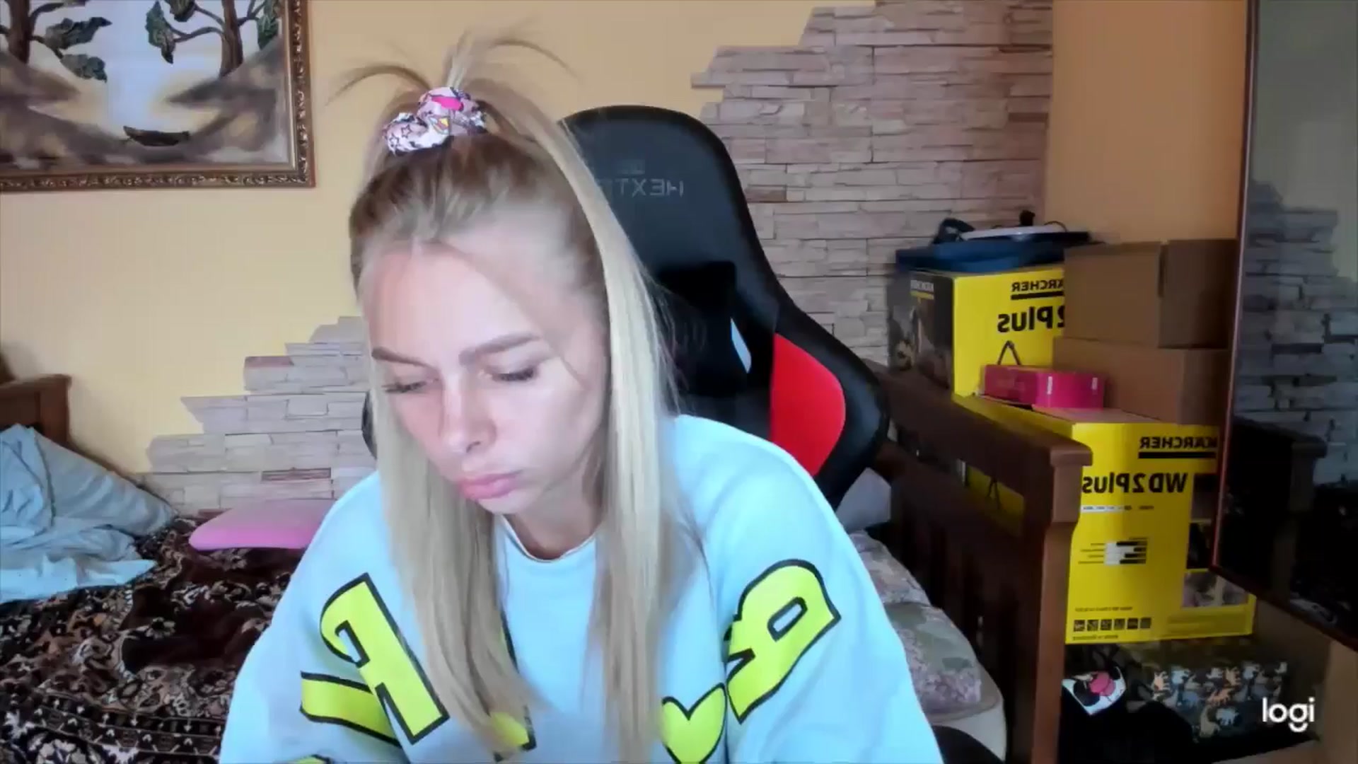 Gallery image thumbnail from YourPupsik's myfreecams stream on, 10/01/2024, 11:12 image 4 of 20