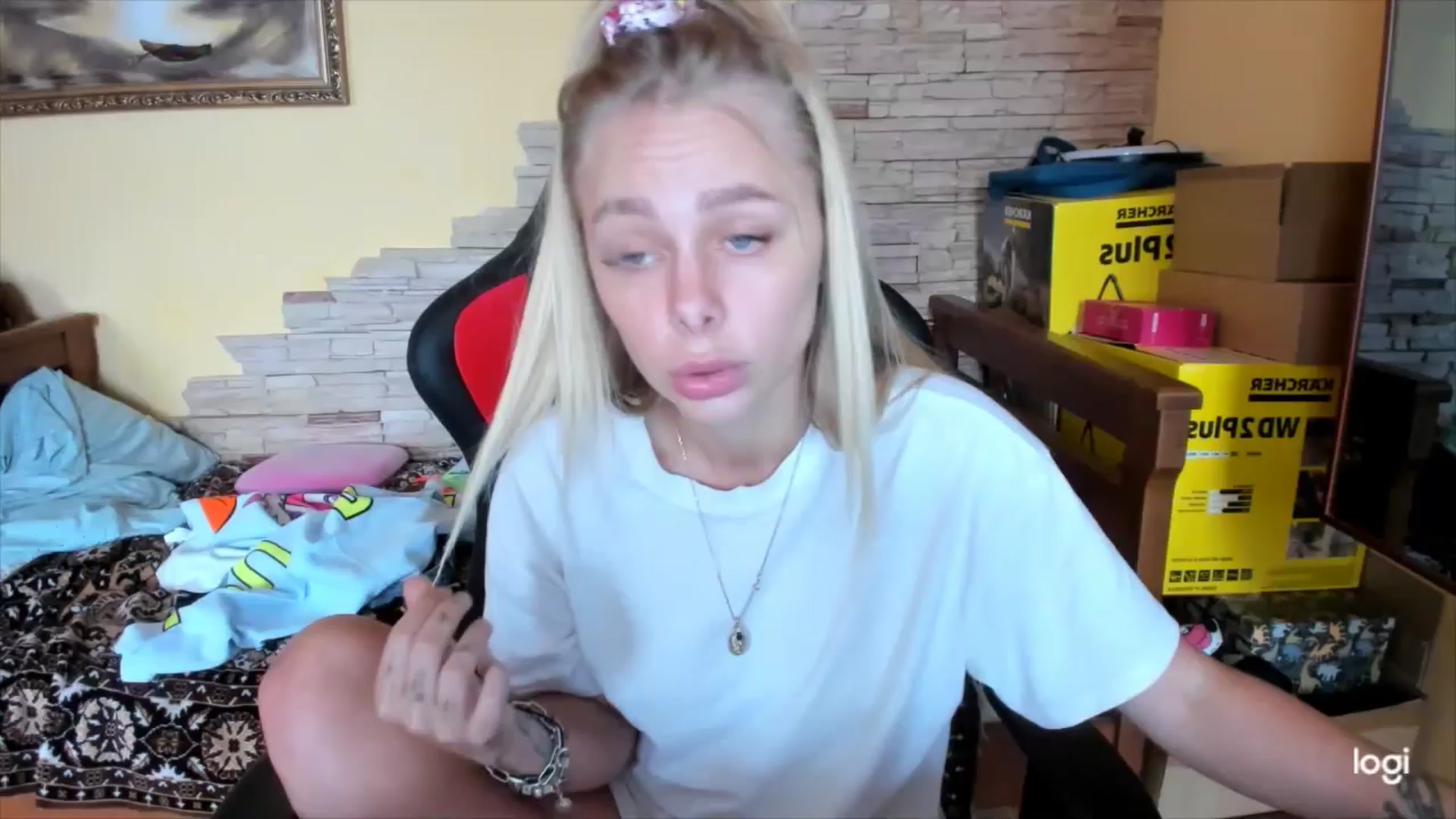 Gallery image thumbnail from YourPupsik's myfreecams stream on, 10/01/2024, 12:27 image 15 of 20