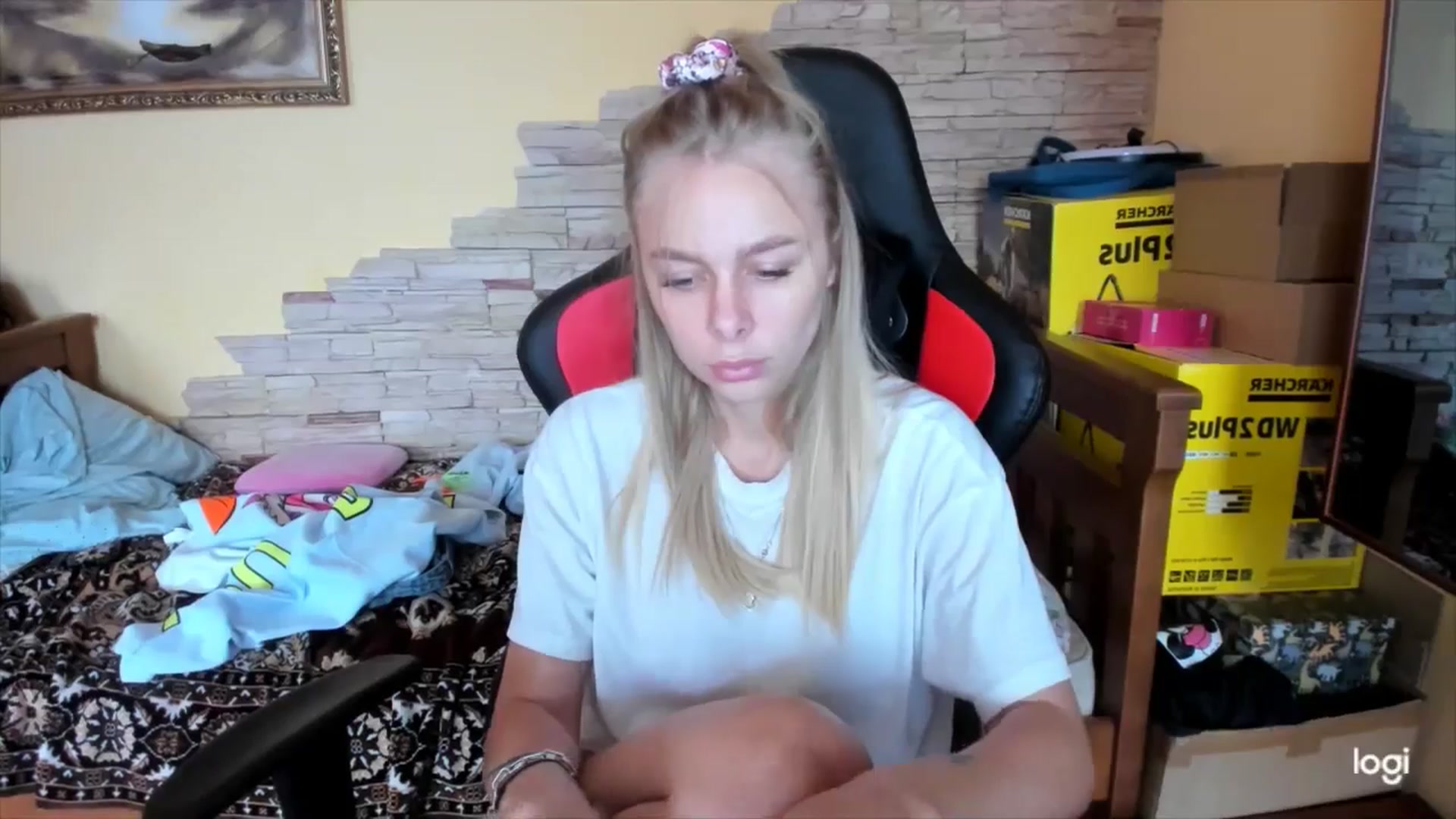 Gallery image thumbnail from YourPupsik's myfreecams stream on, 10/01/2024, 12:27 image 20 of 20