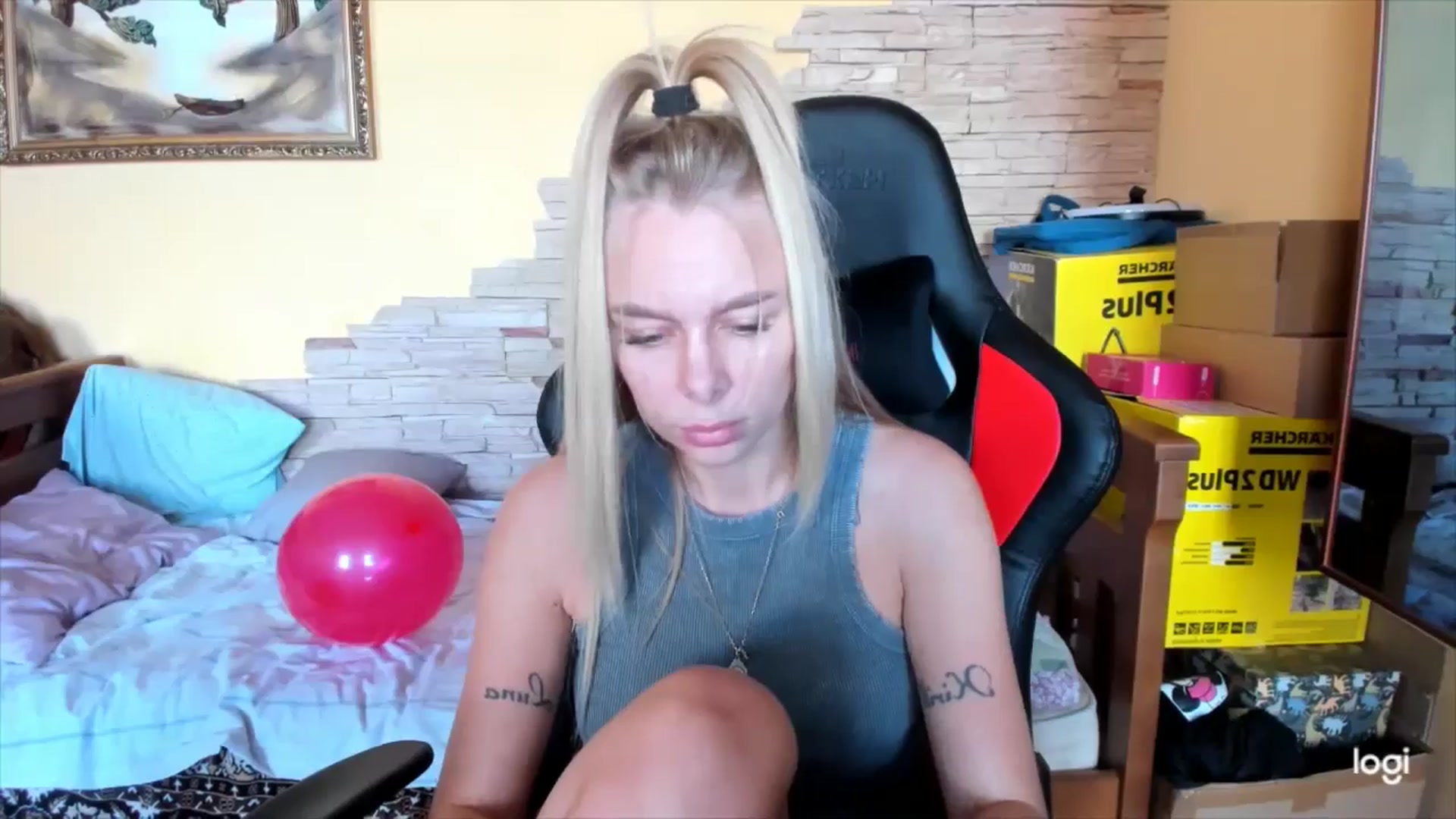 Gallery image thumbnail from YourPupsik's myfreecams stream on, 10/02/2024, 09:44 image 9 of 20