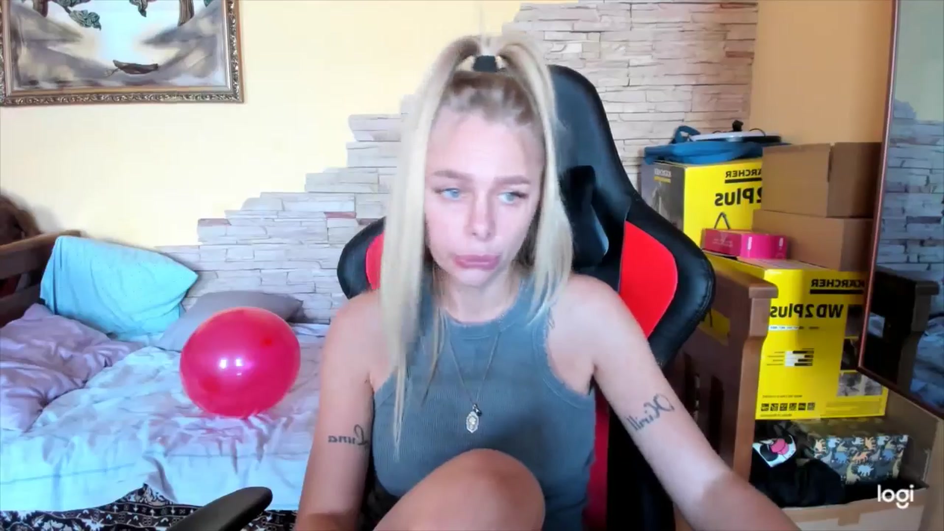 Gallery image thumbnail from YourPupsik's myfreecams stream on, 10/02/2024, 09:44 image 10 of 20