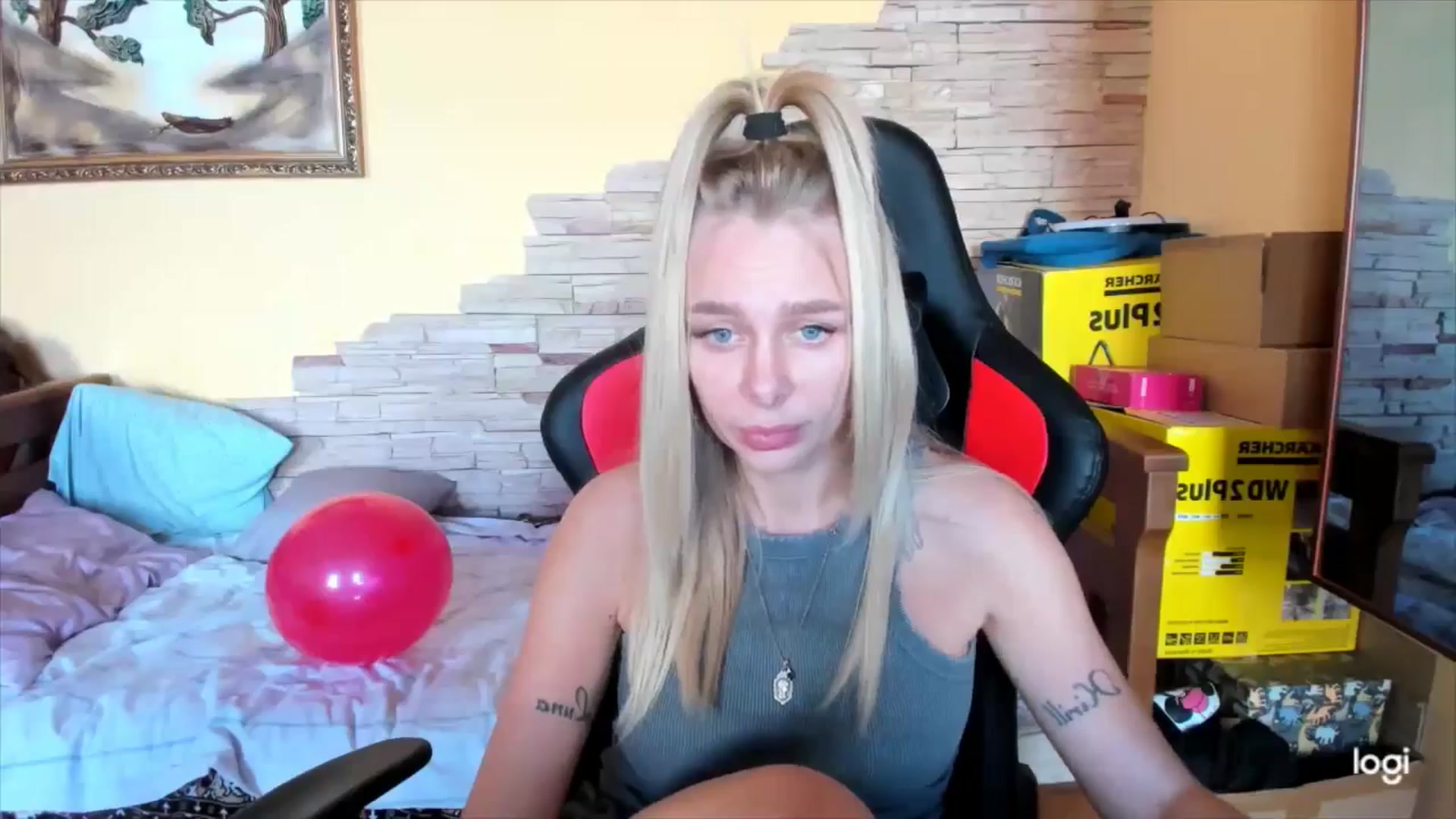 Gallery image thumbnail from YourPupsik's myfreecams stream on, 10/02/2024, 09:44 image 20 of 20