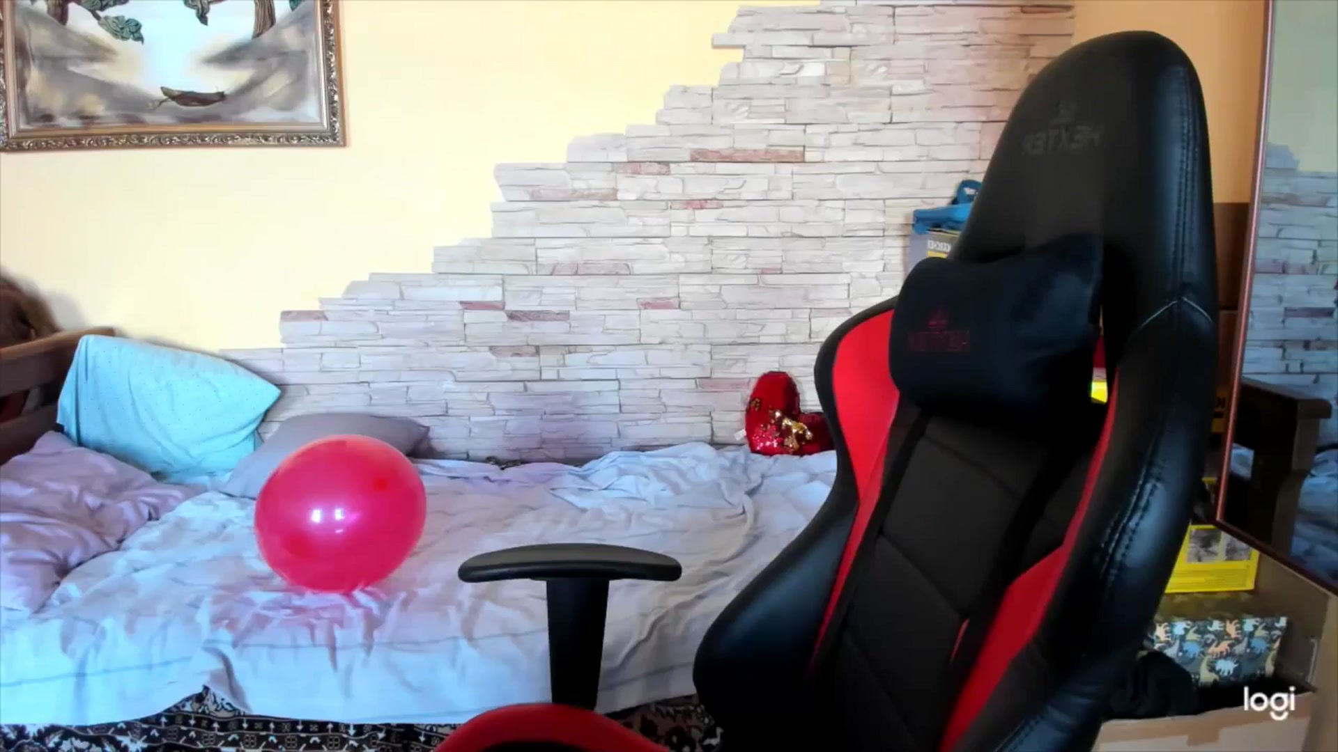 Gallery image thumbnail from YourPupsik's myfreecams stream on, 10/02/2024, 09:44 image 6 of 20