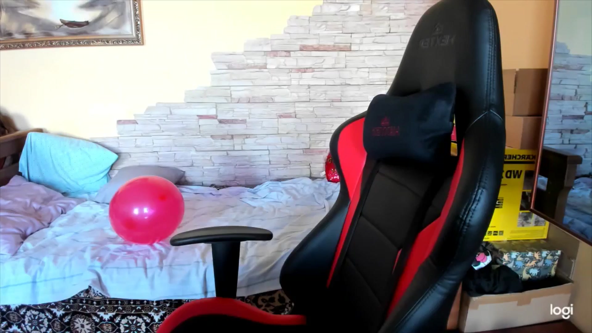 Gallery image thumbnail from YourPupsik's myfreecams stream on, 10/02/2024, 10:12 image 9 of 20