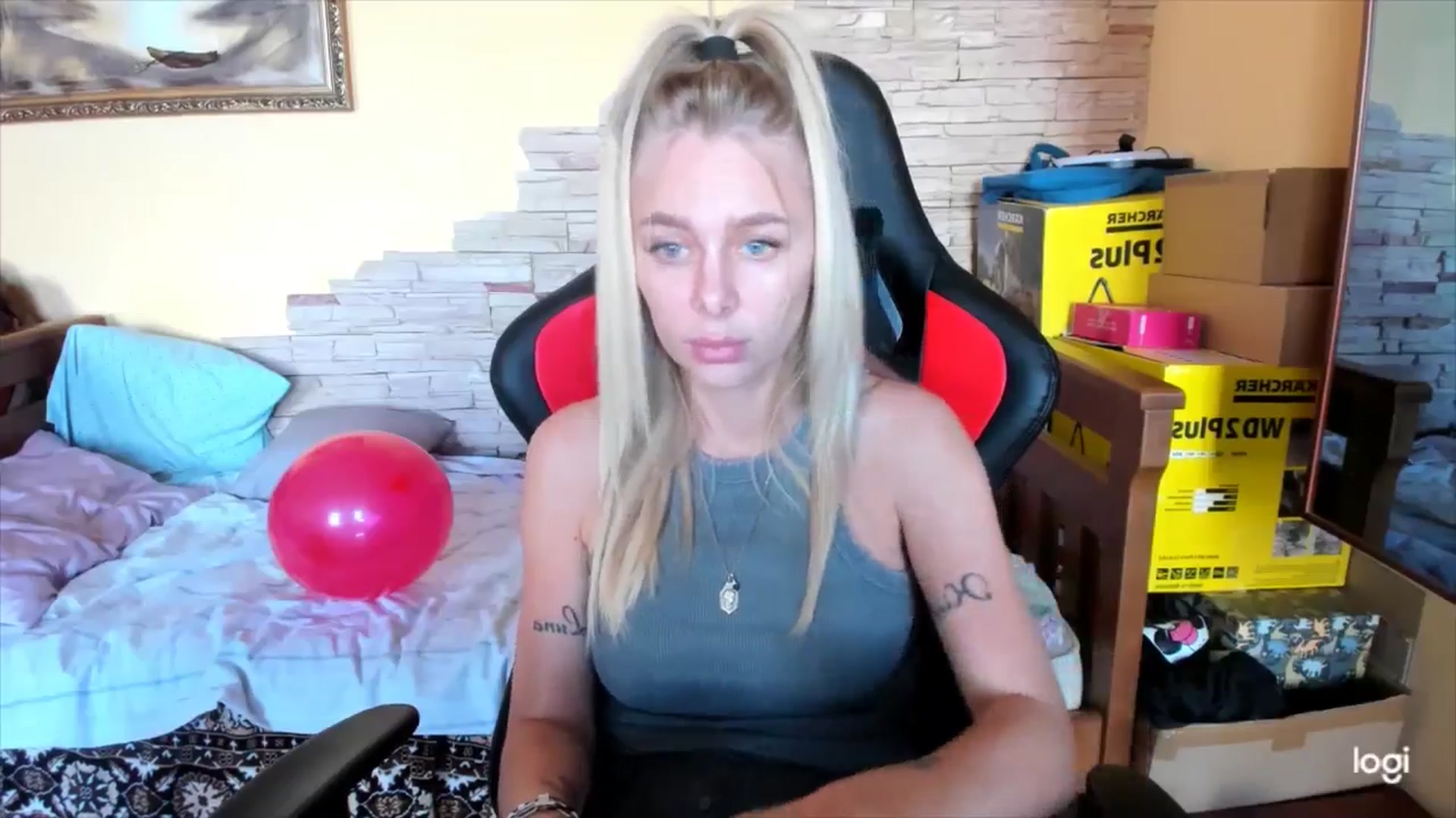 Gallery image thumbnail from YourPupsik's myfreecams stream on, 10/02/2024, 10:12 image 3 of 20