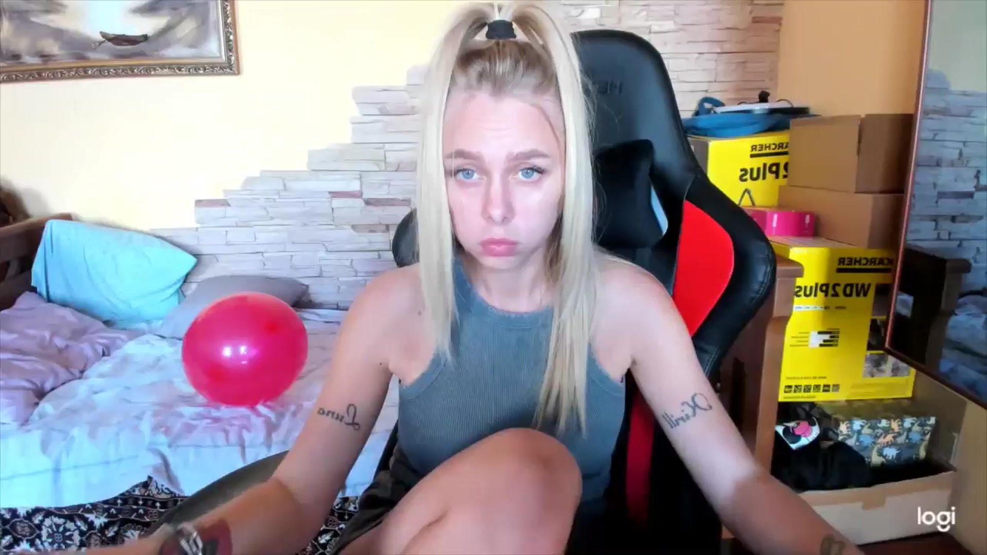 Gallery image thumbnail from YourPupsik's myfreecams stream on, 10/02/2024, 10:12 image 14 of 20