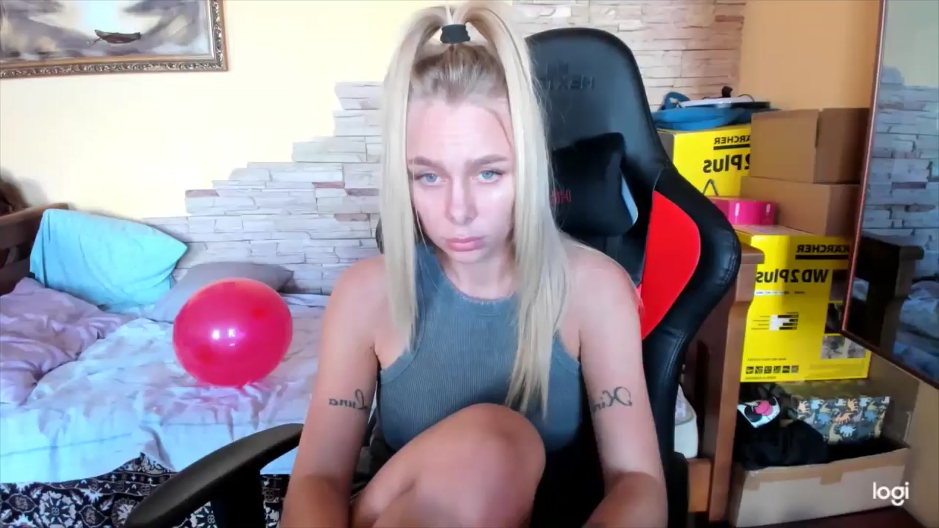 Gallery image thumbnail from YourPupsik's myfreecams stream on, 10/02/2024, 10:12 image 15 of 20