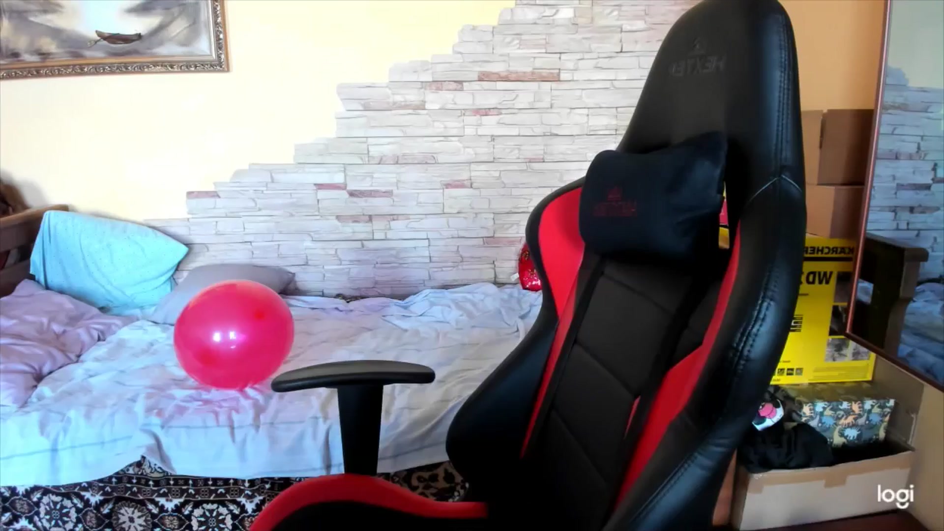 Gallery image thumbnail from YourPupsik's myfreecams stream on, 10/02/2024, 10:12 image 11 of 20