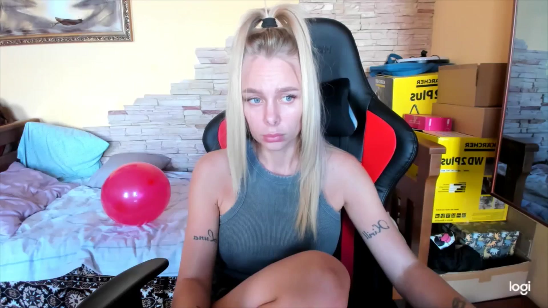 Gallery image thumbnail from YourPupsik's myfreecams stream on, 10/02/2024, 10:12 image 19 of 20