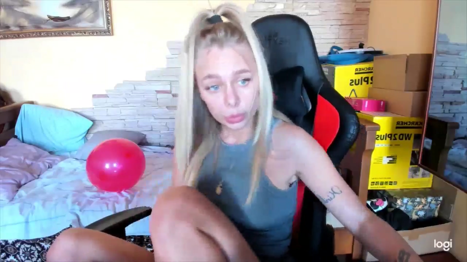 Gallery image thumbnail from YourPupsik's myfreecams stream on, 10/02/2024, 10:12 image 4 of 20