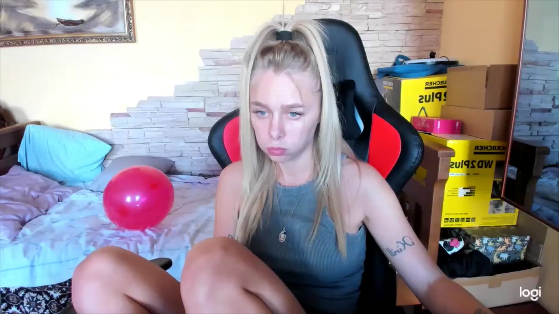 Gallery image thumbnail from YourPupsik's myfreecams stream on, 10/02/2024, 10:12 image 7 of 20