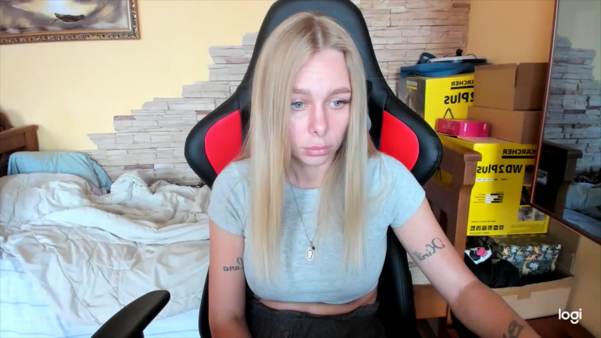 Gallery image thumbnail from YourPupsik's myfreecams stream on, 10/03/2024, 09:22 image 16 of 20