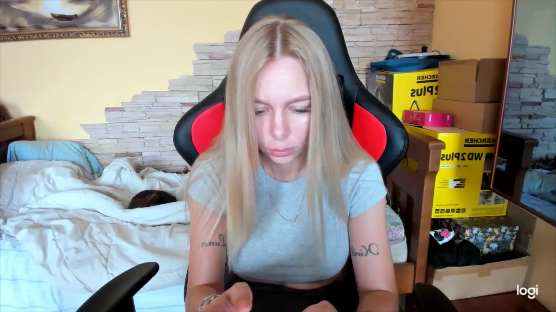 Gallery image thumbnail from YourPupsik's myfreecams stream on, 10/03/2024, 09:22 image 3 of 20