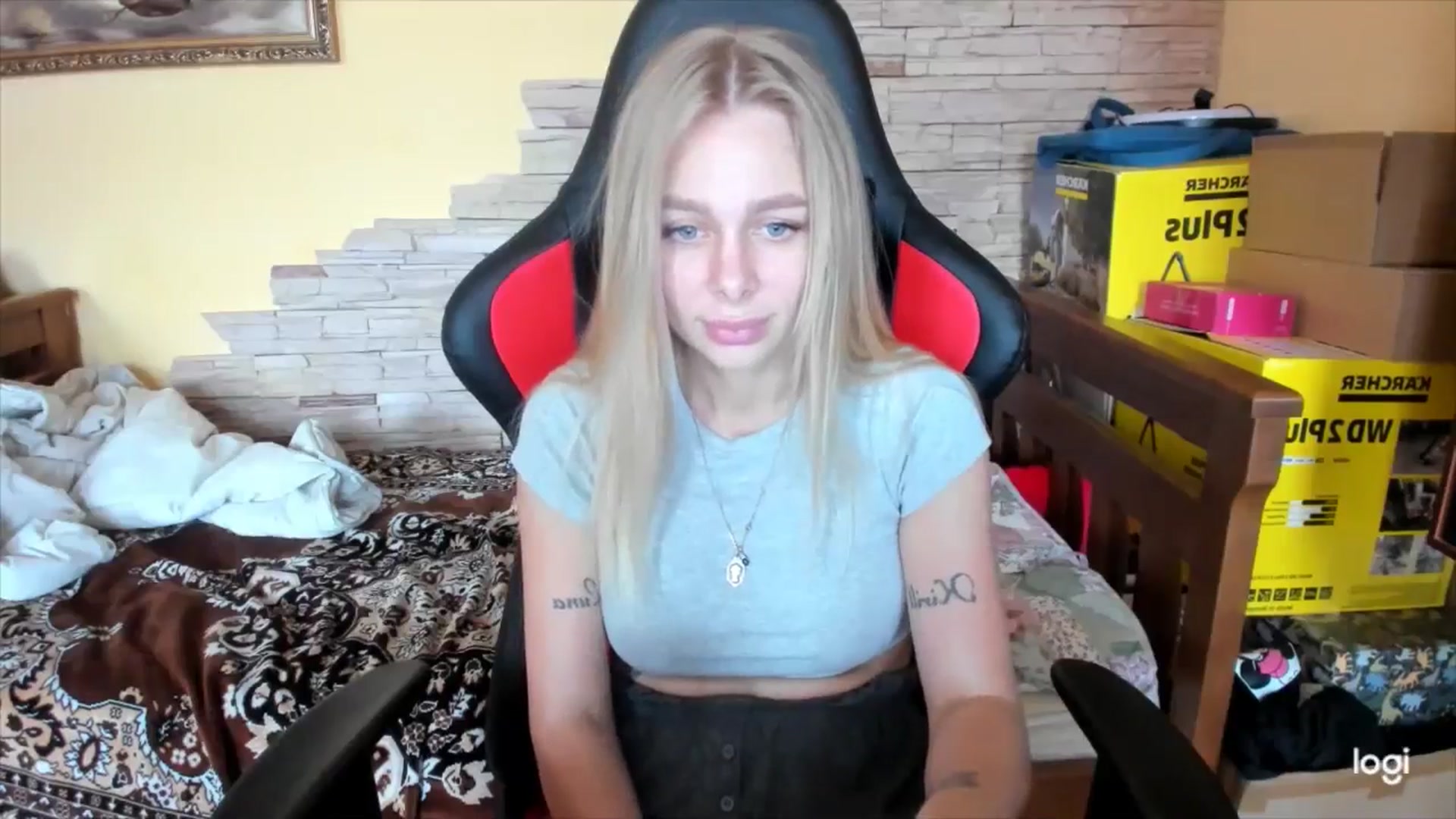 Gallery image thumbnail from YourPupsik's myfreecams stream on, 10/03/2024, 10:21 image 4 of 20
