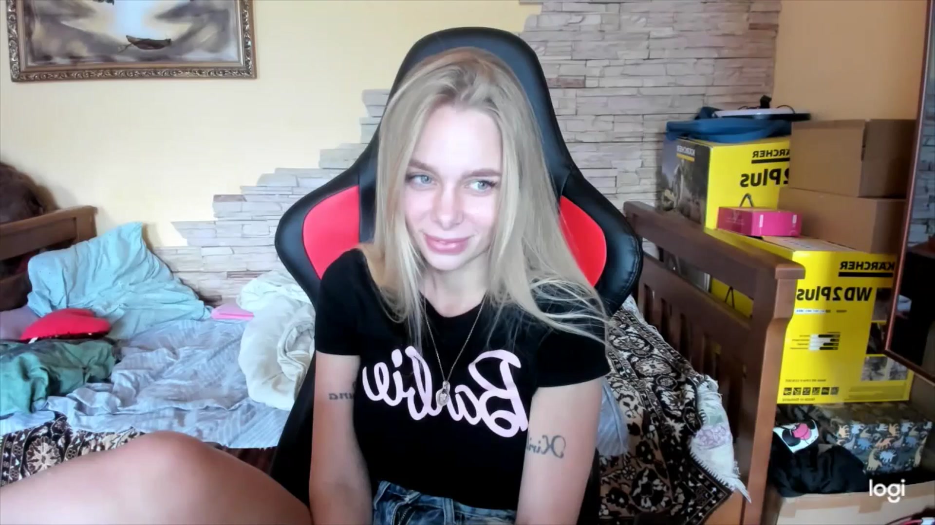 Gallery image thumbnail from YourPupsik's myfreecams stream on, 10/11/2024, 08:38 image 9 of 20