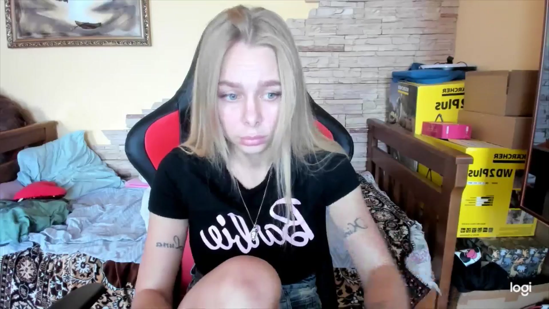 Gallery image thumbnail from YourPupsik's myfreecams stream on, 10/11/2024, 08:38 image 19 of 20