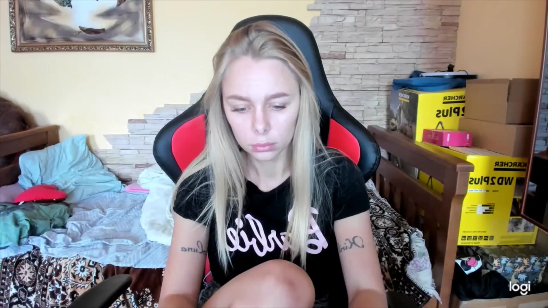 Gallery image thumbnail from YourPupsik's myfreecams stream on, 10/11/2024, 11:27 image 2 of 20
