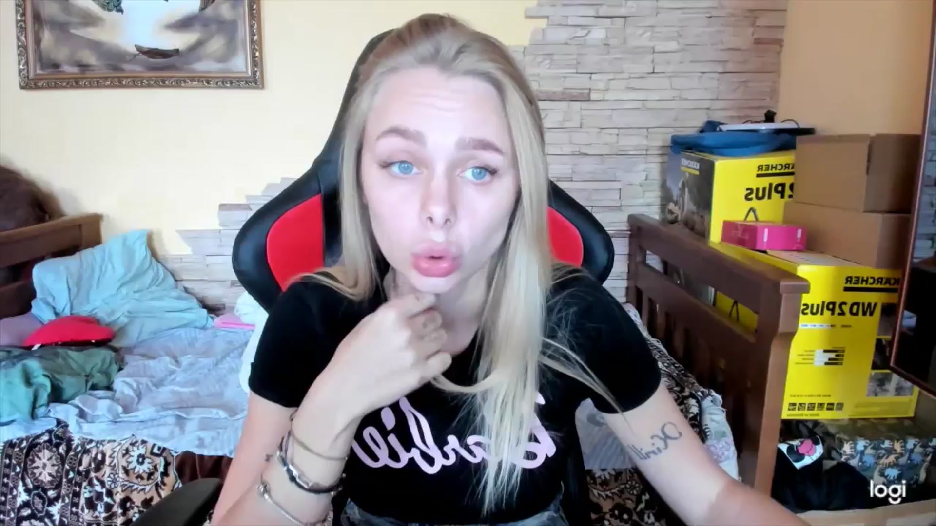 Gallery image thumbnail from YourPupsik's myfreecams stream on, 10/11/2024, 11:27 image 1 of 20