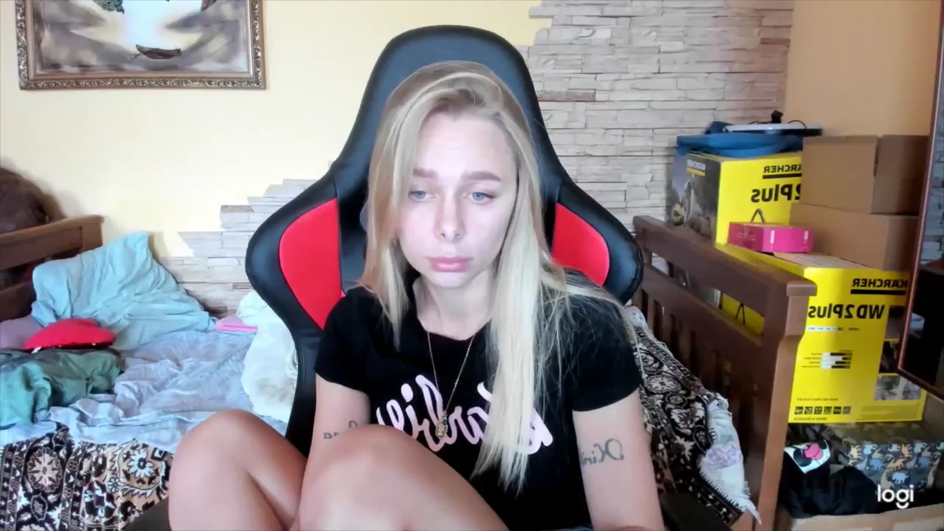 Gallery image thumbnail from YourPupsik's myfreecams stream on, 10/11/2024, 11:27 image 4 of 20