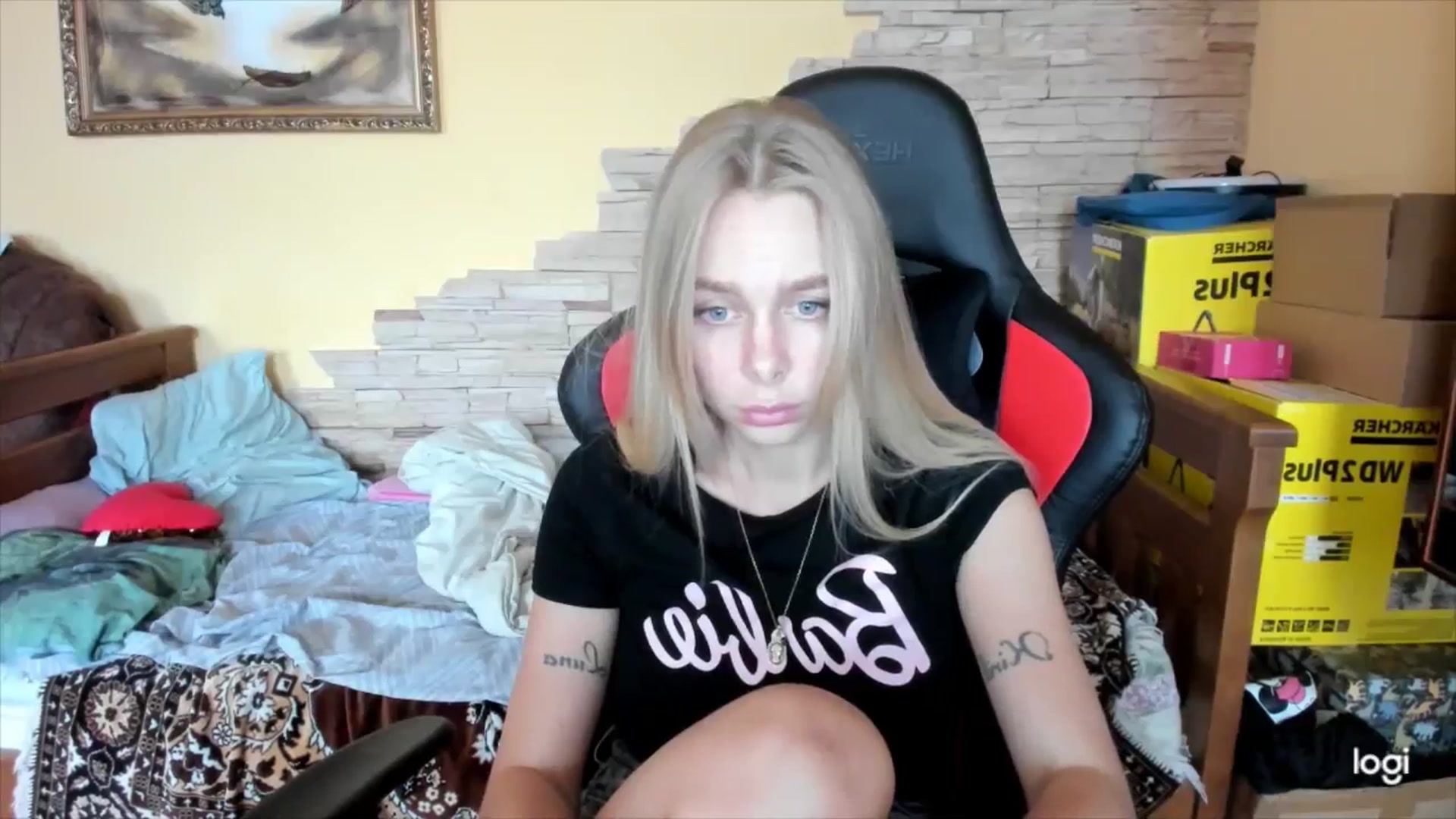 Gallery image thumbnail from YourPupsik's myfreecams stream on, 10/11/2024, 11:27 image 18 of 20