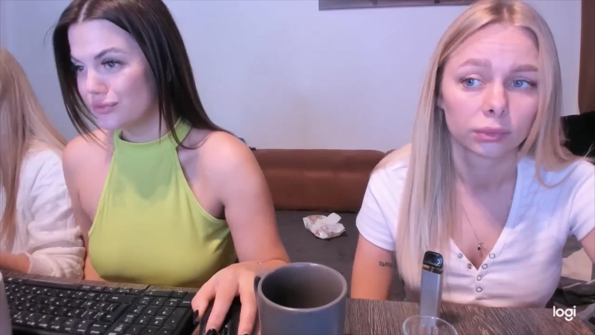 Gallery image thumbnail from YourPupsik's myfreecams stream on, 10/30/2024, 08:38 image 16 of 20