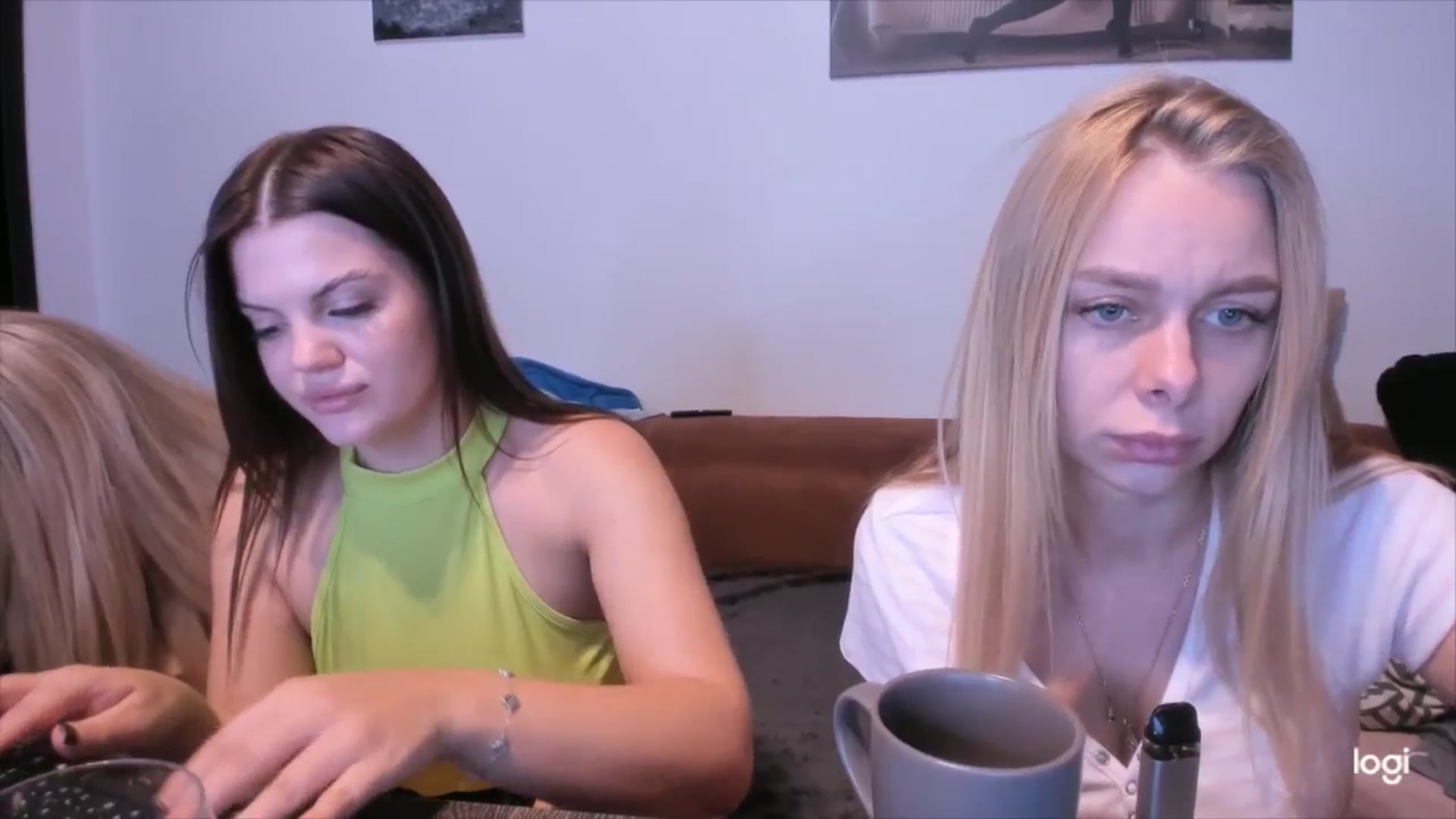 Gallery image thumbnail from YourPupsik's myfreecams stream on, 10/30/2024, 11:32 image 9 of 20