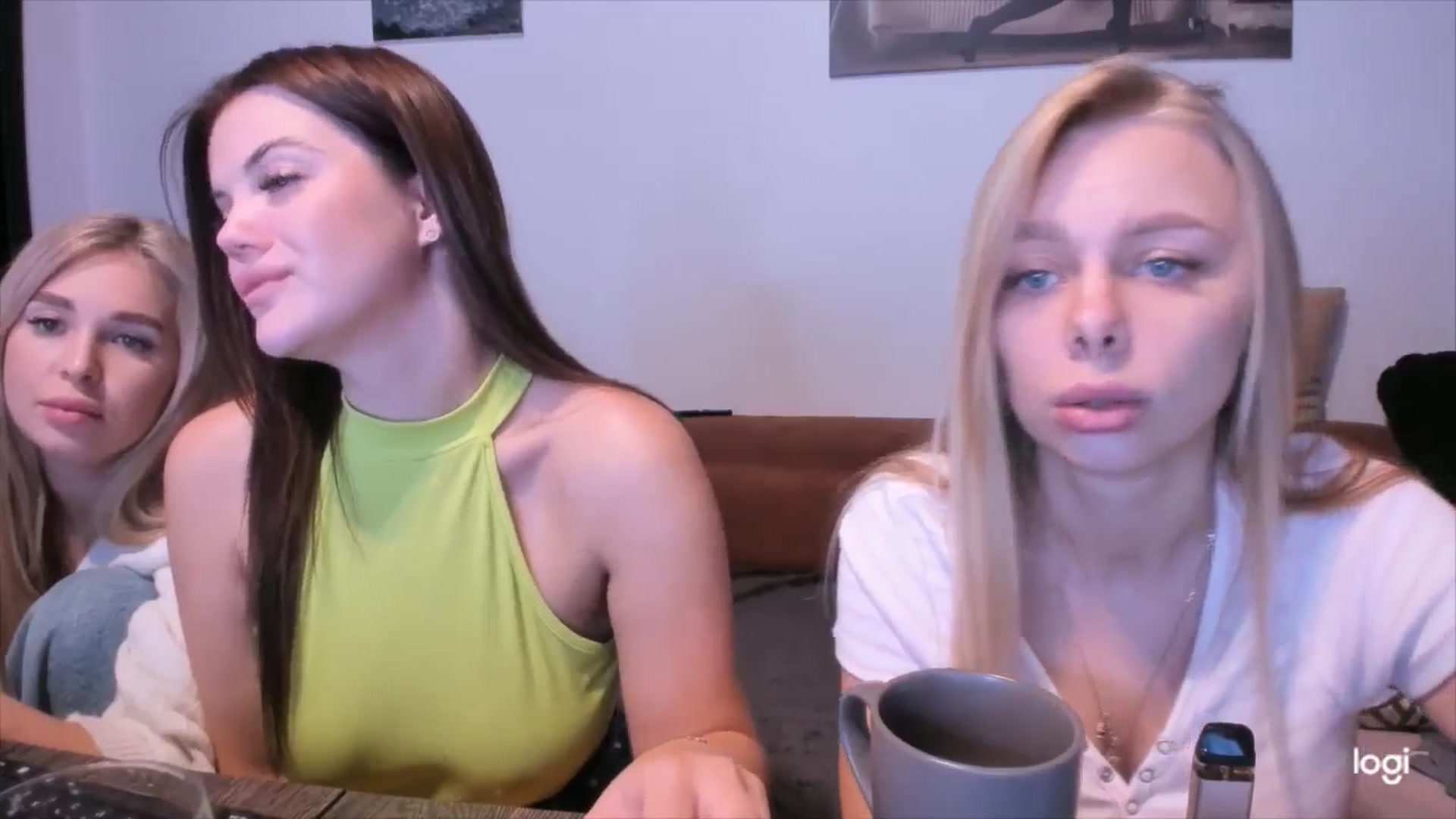 Gallery image thumbnail from YourPupsik's myfreecams stream on, 10/30/2024, 11:32 image 11 of 20