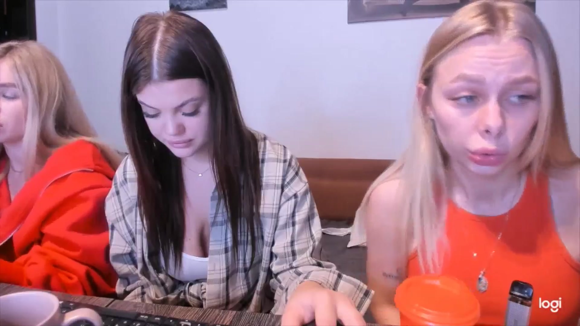 Gallery image thumbnail from YourPupsik's myfreecams stream on, 11/03/2024, 10:05 image 12 of 20