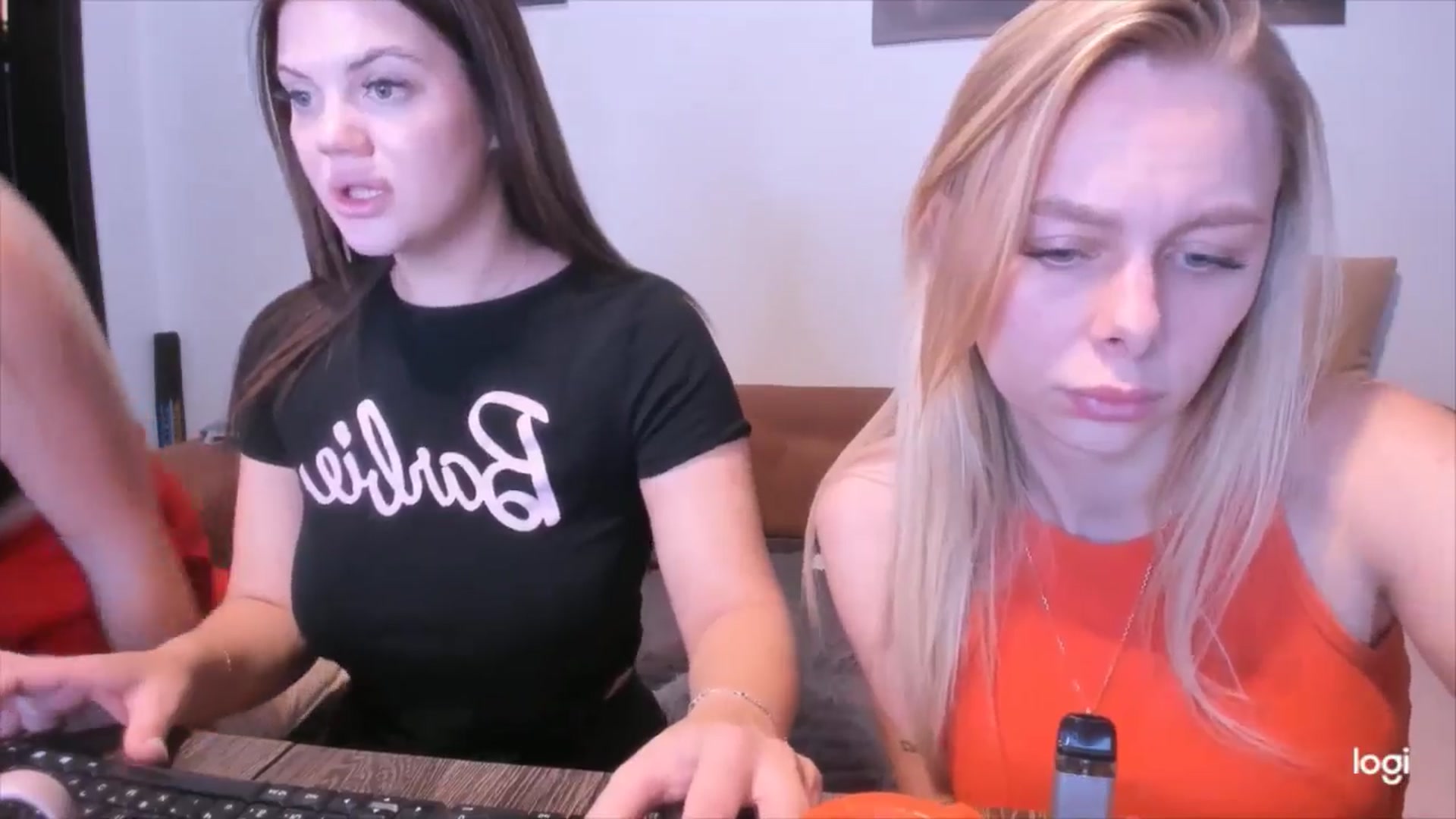 Gallery image thumbnail from YourPupsik's myfreecams stream on, 11/03/2024, 11:32 image 10 of 20