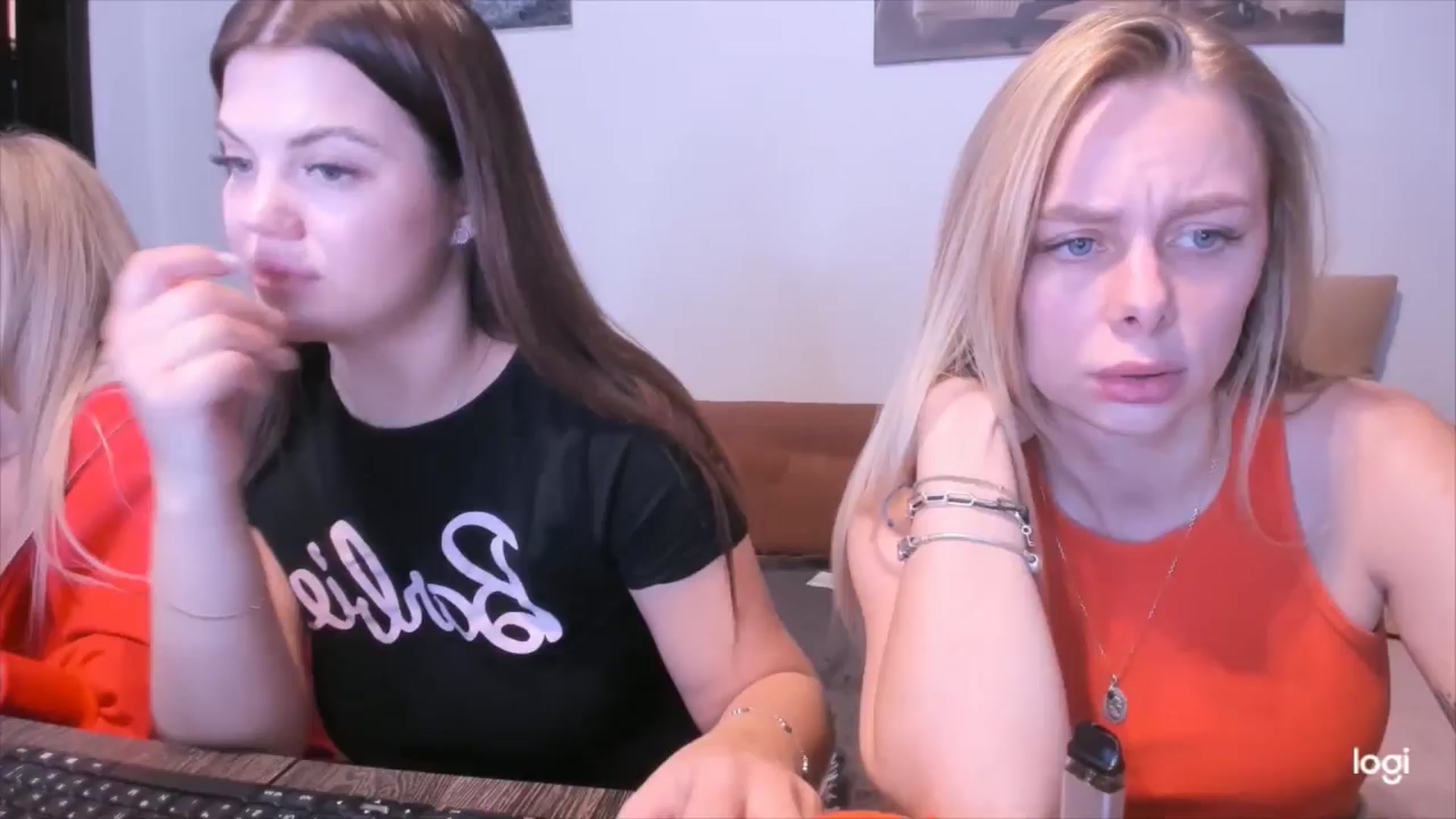 Gallery image thumbnail from YourPupsik's myfreecams stream on, 11/03/2024, 11:32 image 4 of 20