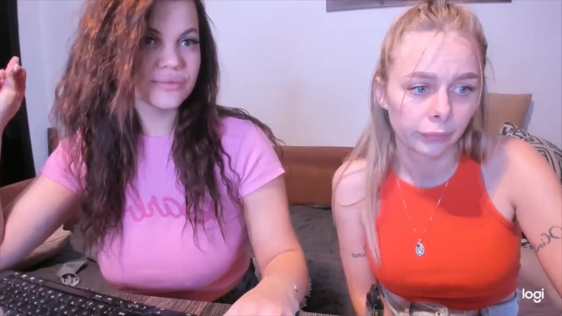 Gallery image thumbnail from YourPupsik's myfreecams stream on, 11/06/2024, 13:15 image 3 of 20