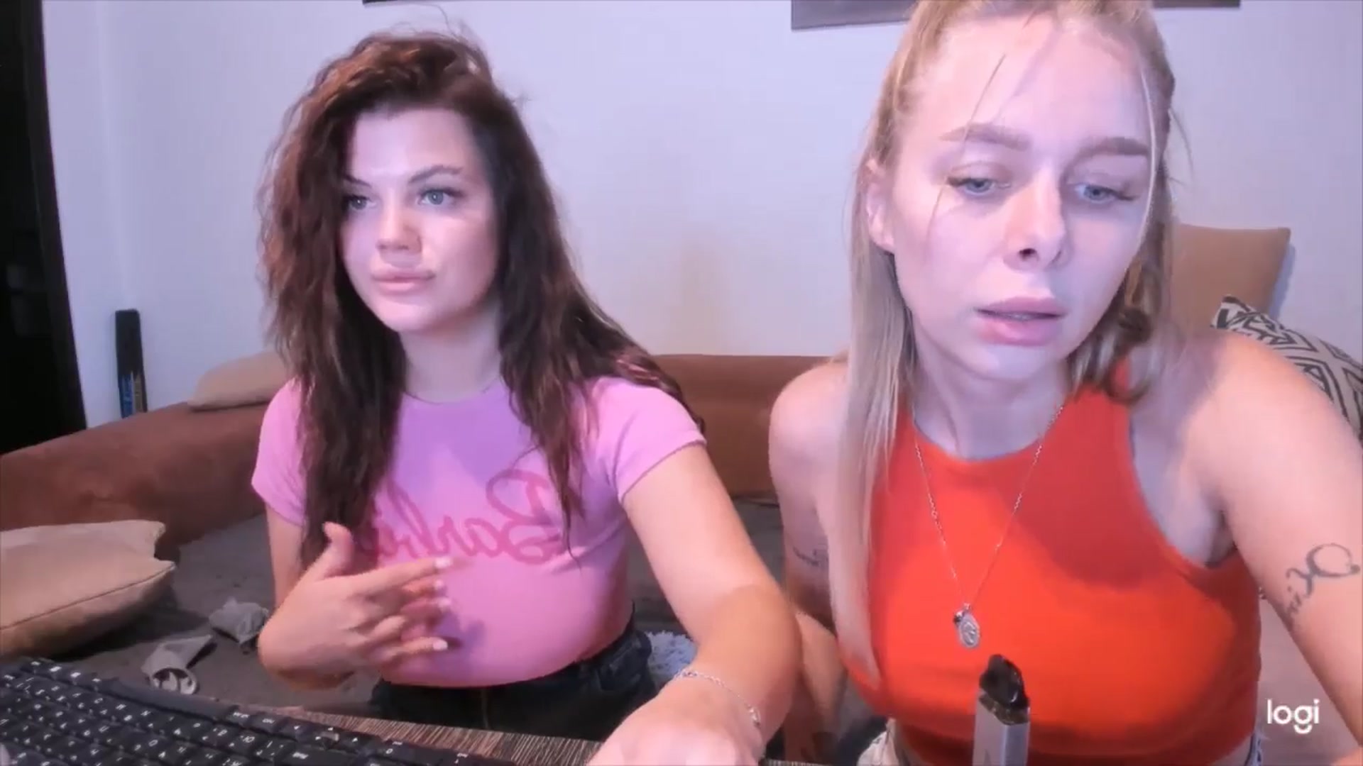 Gallery image thumbnail from YourPupsik's myfreecams stream on, 11/06/2024, 13:15 image 2 of 20