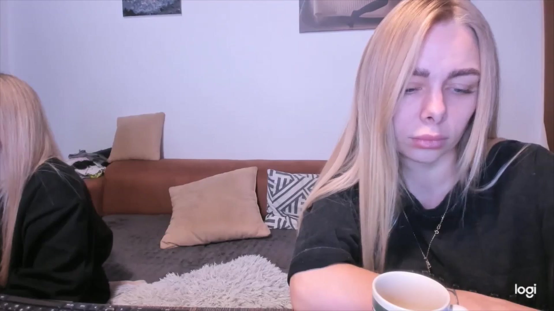 Gallery image thumbnail from YourPupsik's myfreecams stream on, 11/10/2024, 09:57 image 18 of 20