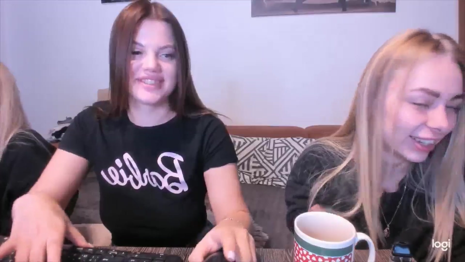 Gallery image thumbnail from YourPupsik's myfreecams stream on, 11/10/2024, 09:57 image 9 of 20
