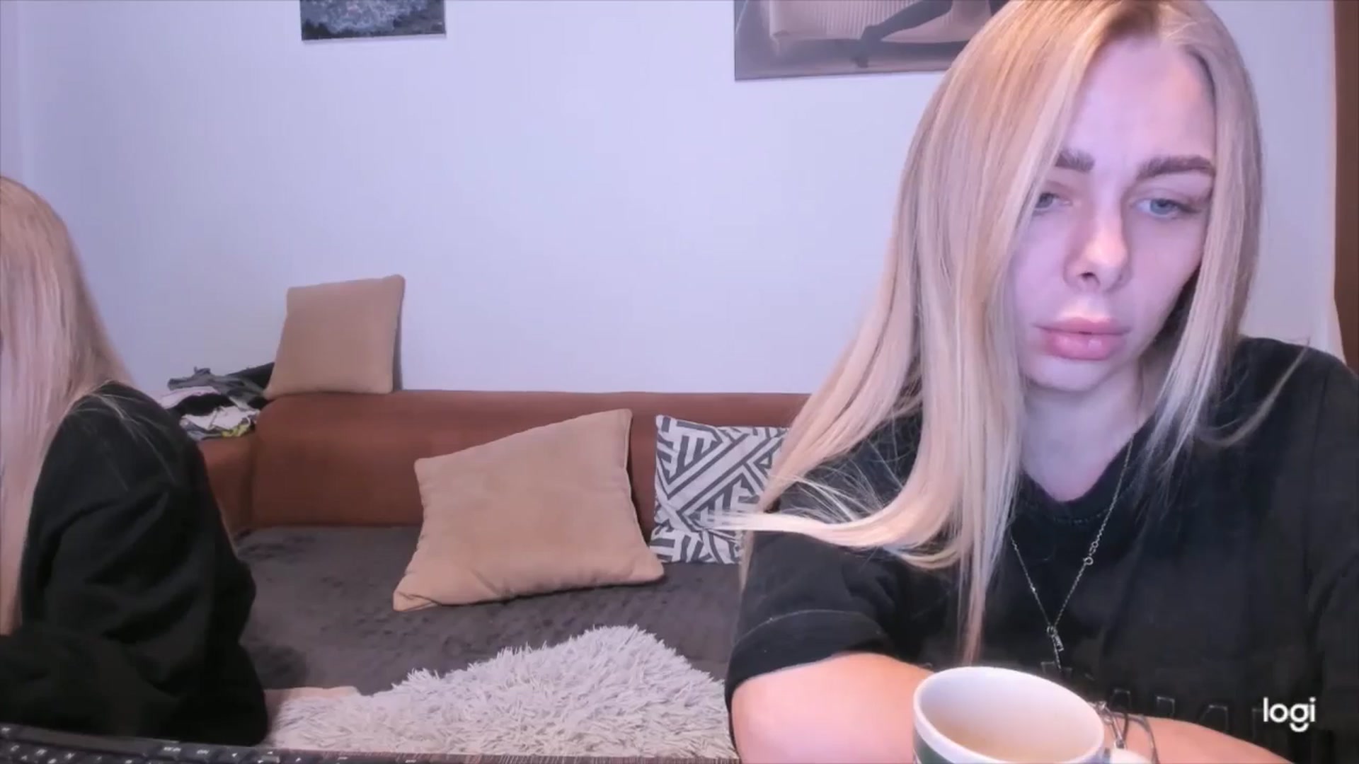 Gallery image thumbnail from YourPupsik's myfreecams stream on, 11/10/2024, 09:57 image 17 of 20