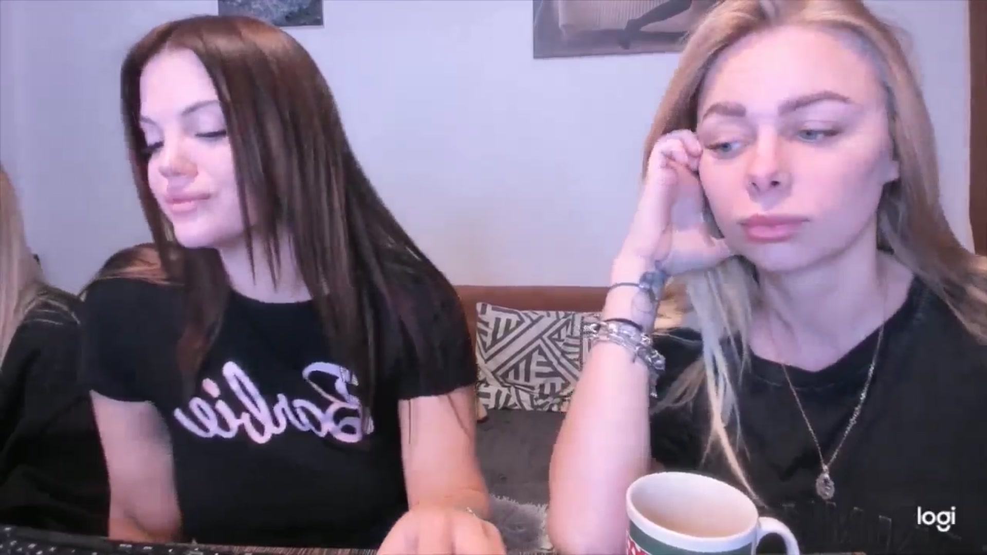 Gallery image thumbnail from YourPupsik's myfreecams stream on, 11/10/2024, 09:57 image 13 of 20