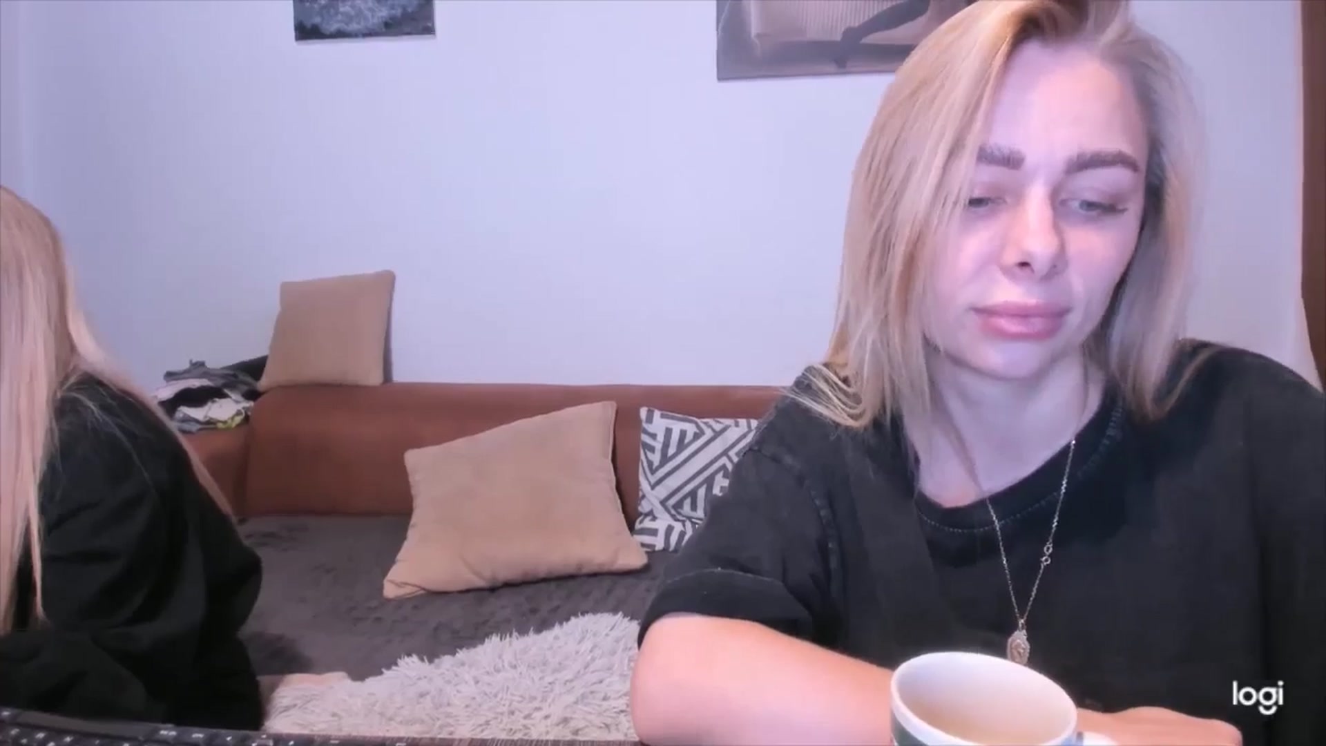Gallery image thumbnail from YourPupsik's myfreecams stream on, 11/10/2024, 09:57 image 19 of 20