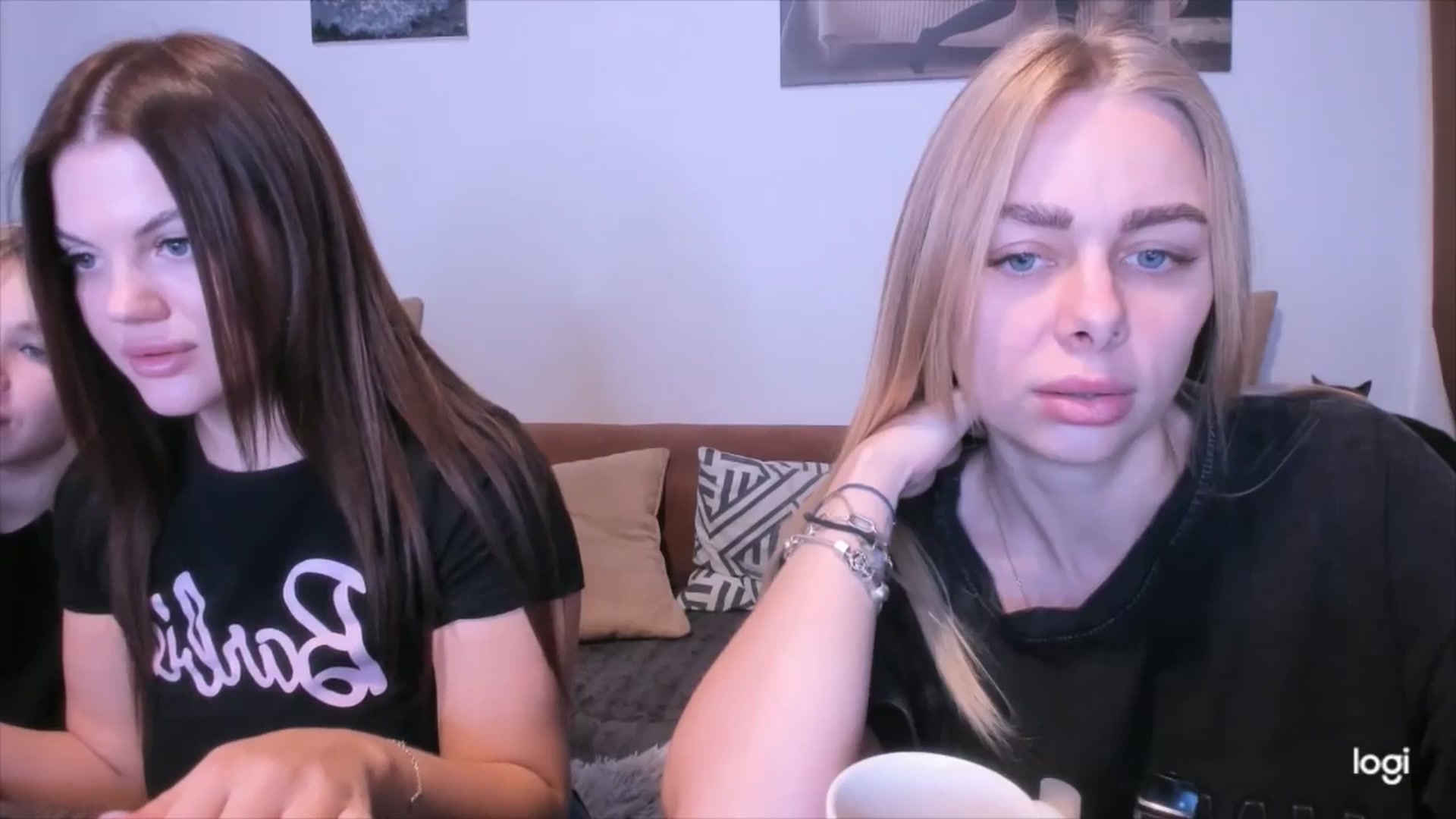 Gallery image thumbnail from YourPupsik's myfreecams stream on, 11/10/2024, 10:57 image 12 of 20