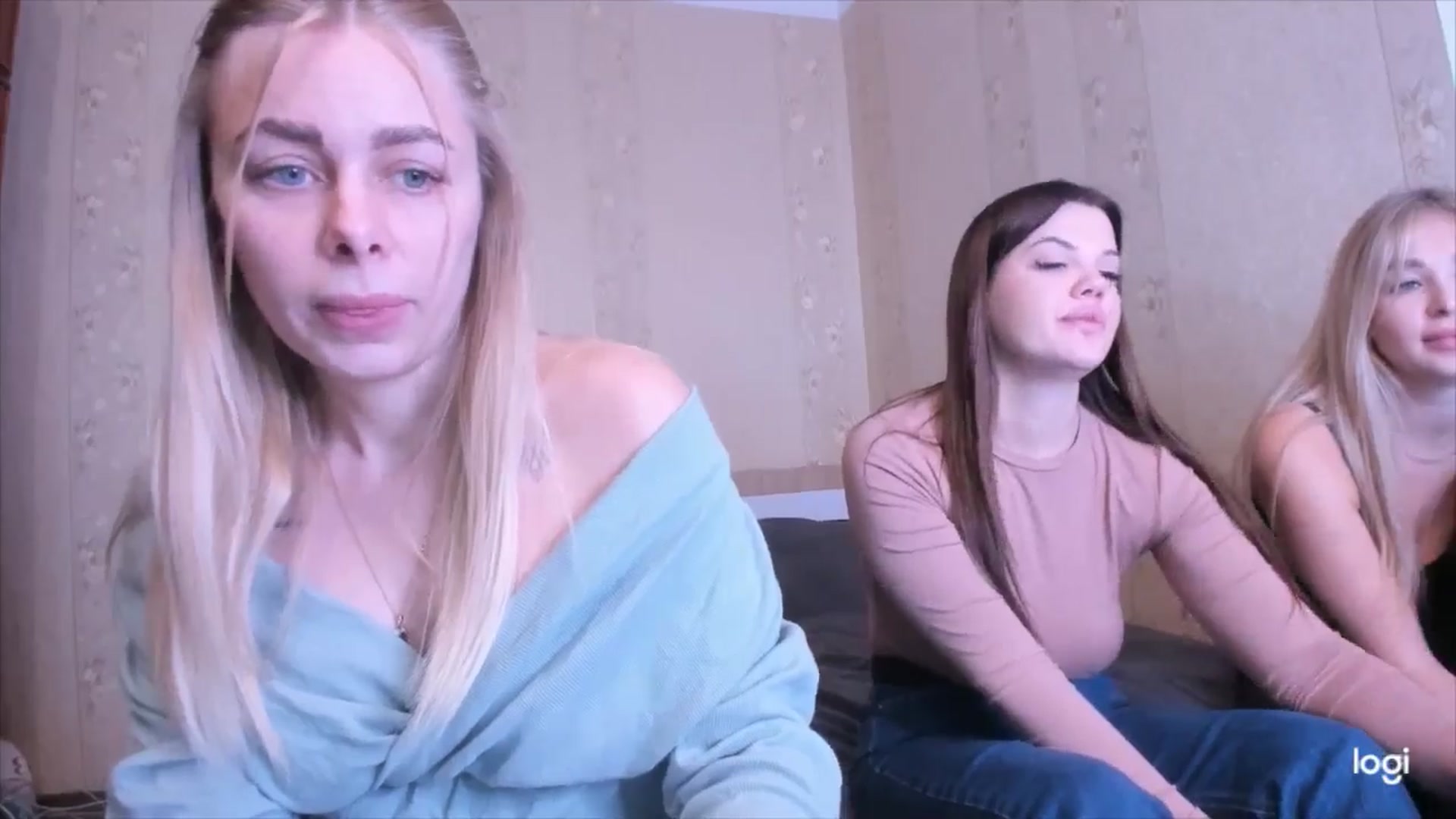 Gallery image thumbnail from YourPupsik's myfreecams stream on, 11/11/2024, 10:38 image 17 of 20