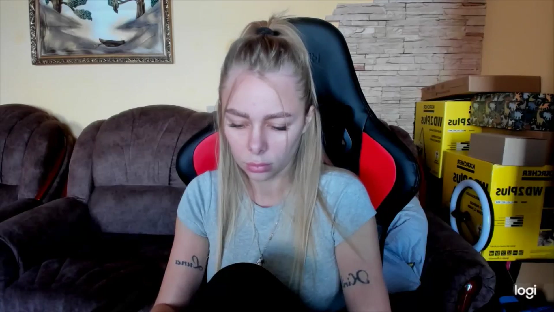 Gallery image thumbnail from YourPupsik's myfreecams stream on, 11/18/2024, 14:07 image 2 of 20