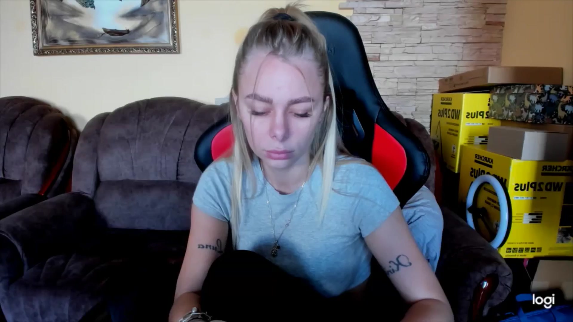 Gallery image thumbnail from YourPupsik's myfreecams stream on, 11/18/2024, 14:07 image 5 of 20