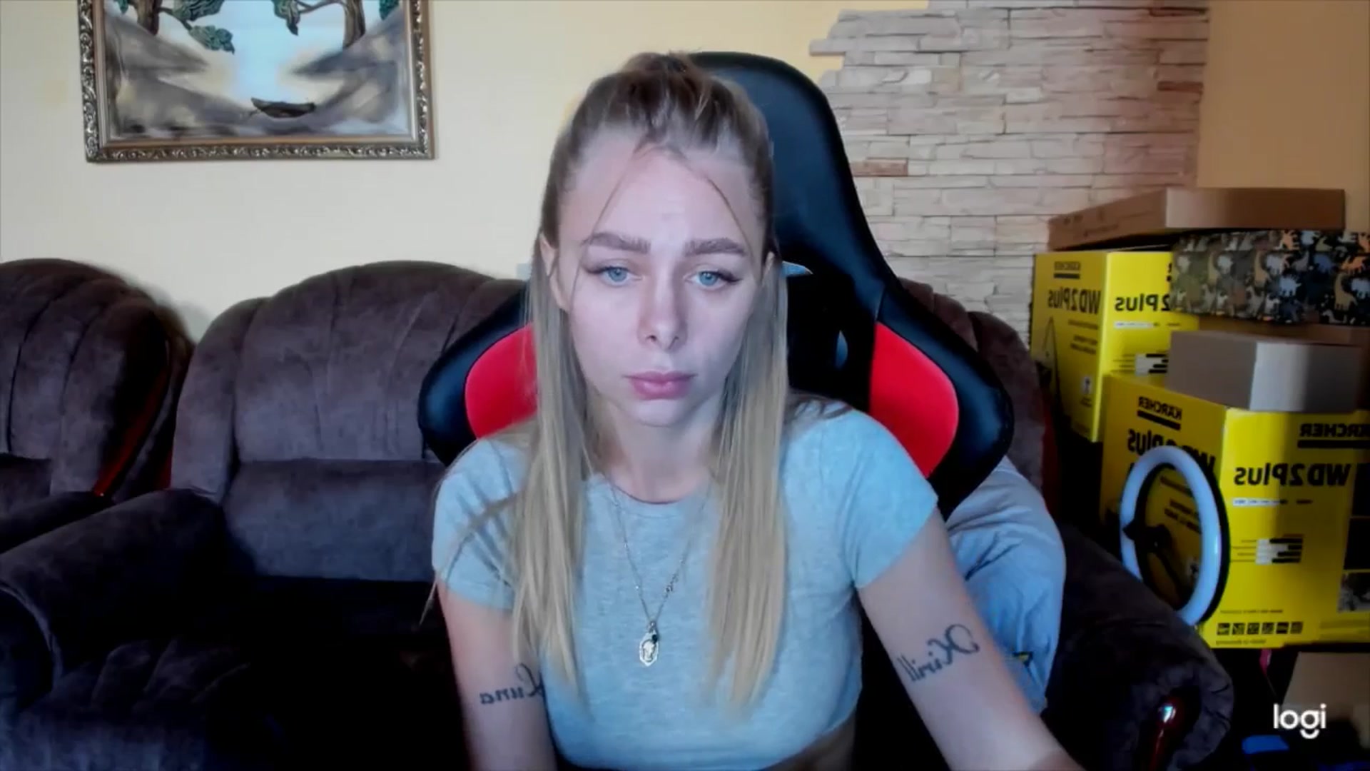 Gallery image thumbnail from YourPupsik's myfreecams stream on, 11/18/2024, 14:07 image 13 of 20