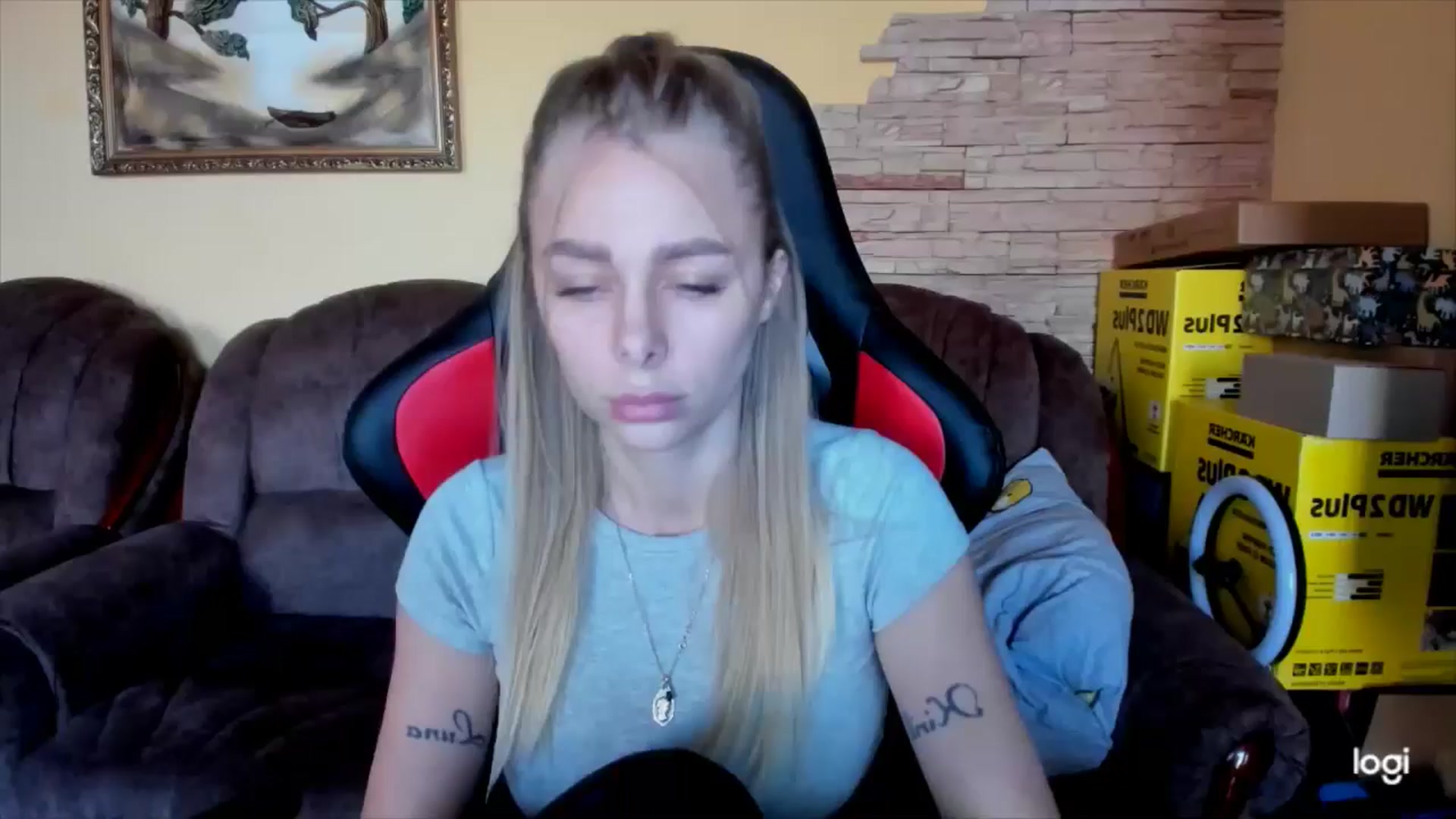 Gallery image thumbnail from YourPupsik's myfreecams stream on, 11/18/2024, 14:07 image 19 of 20